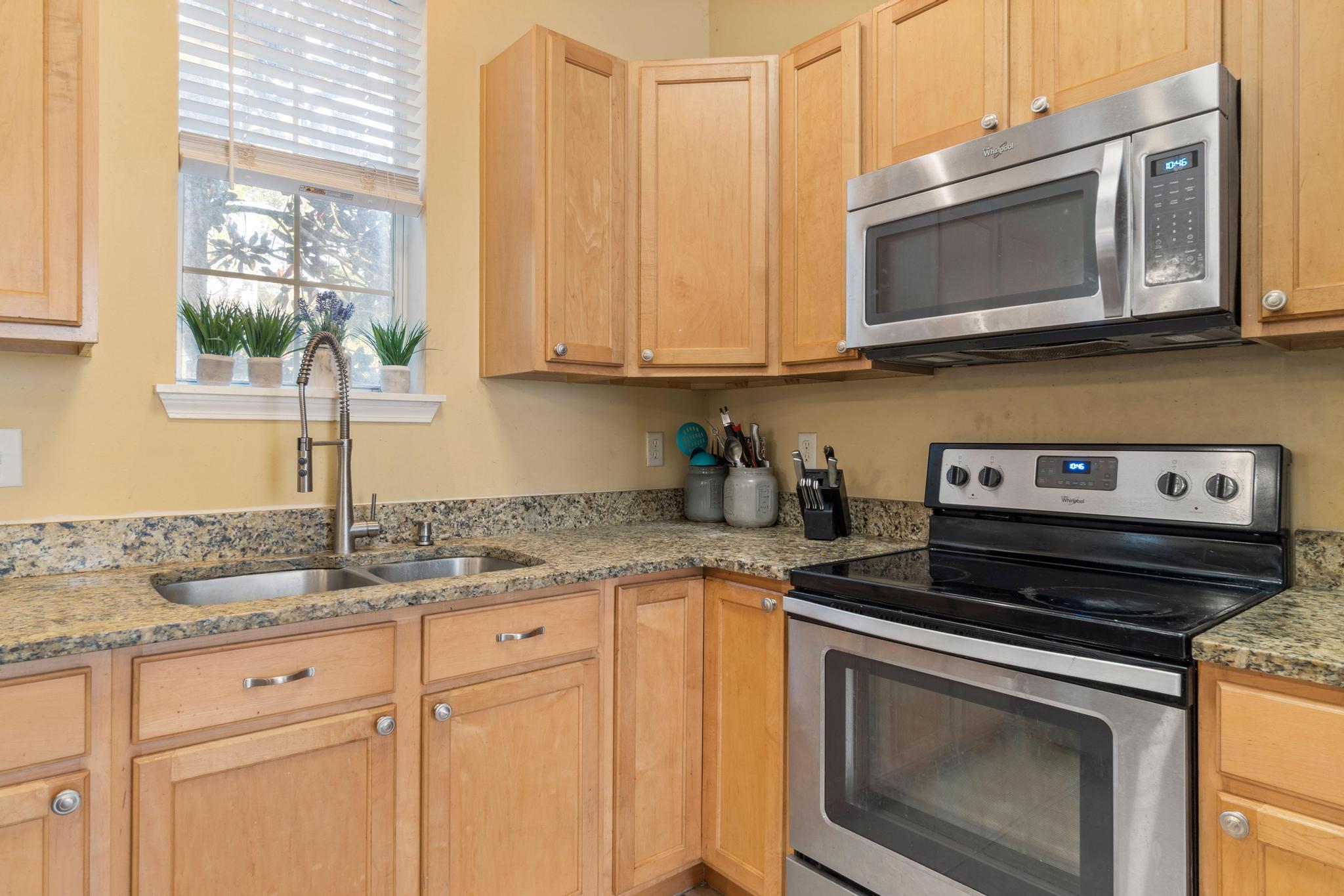 MAGNOLIA BEACH - Residential