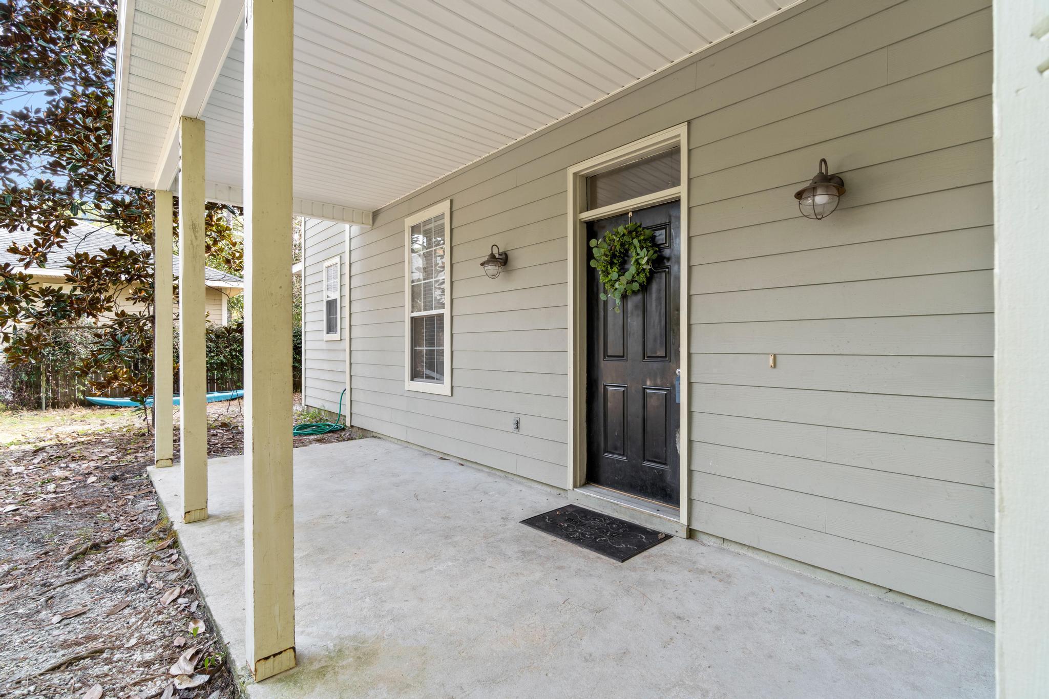 MAGNOLIA BEACH - Residential