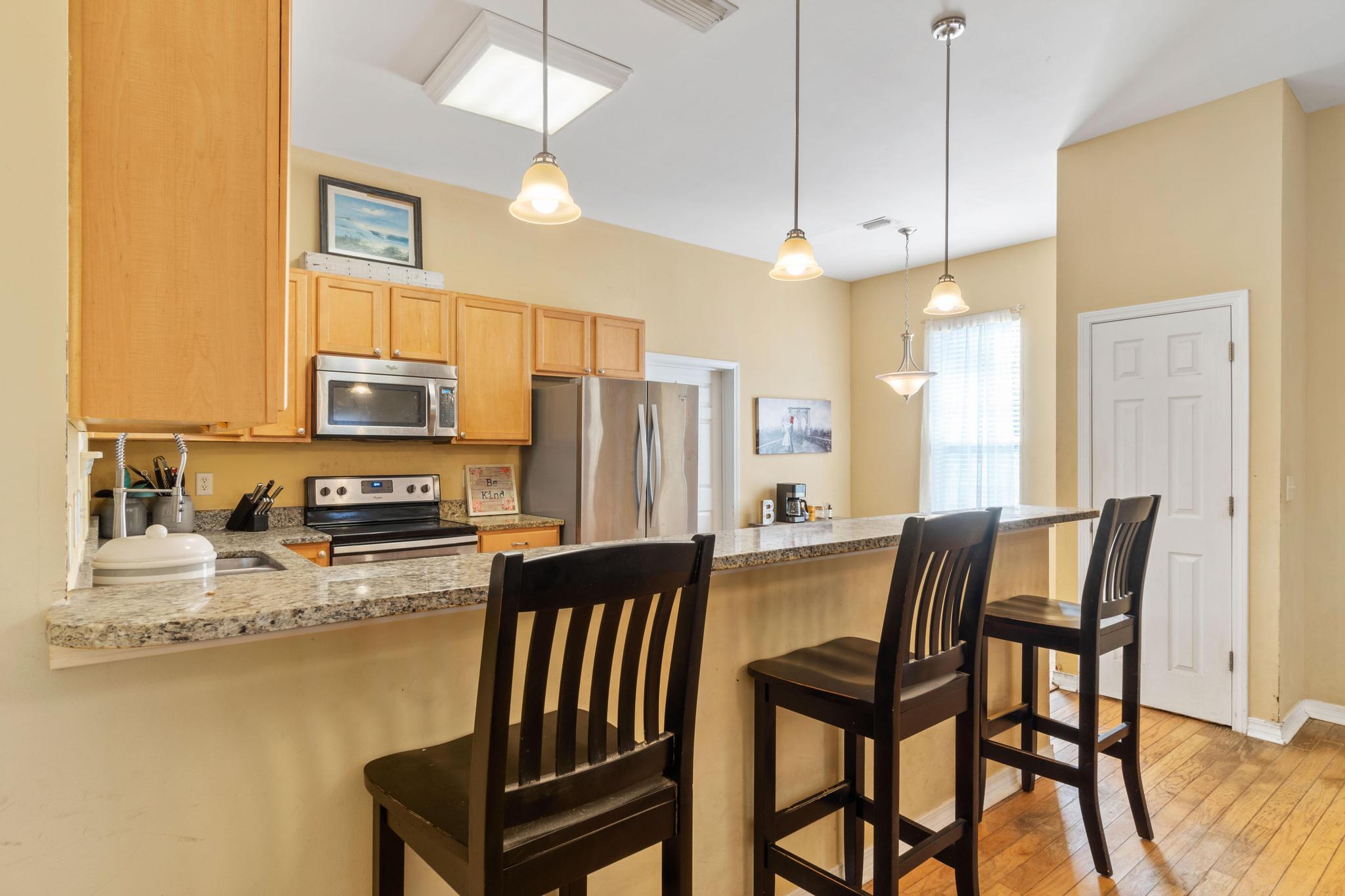 MAGNOLIA BEACH - Residential