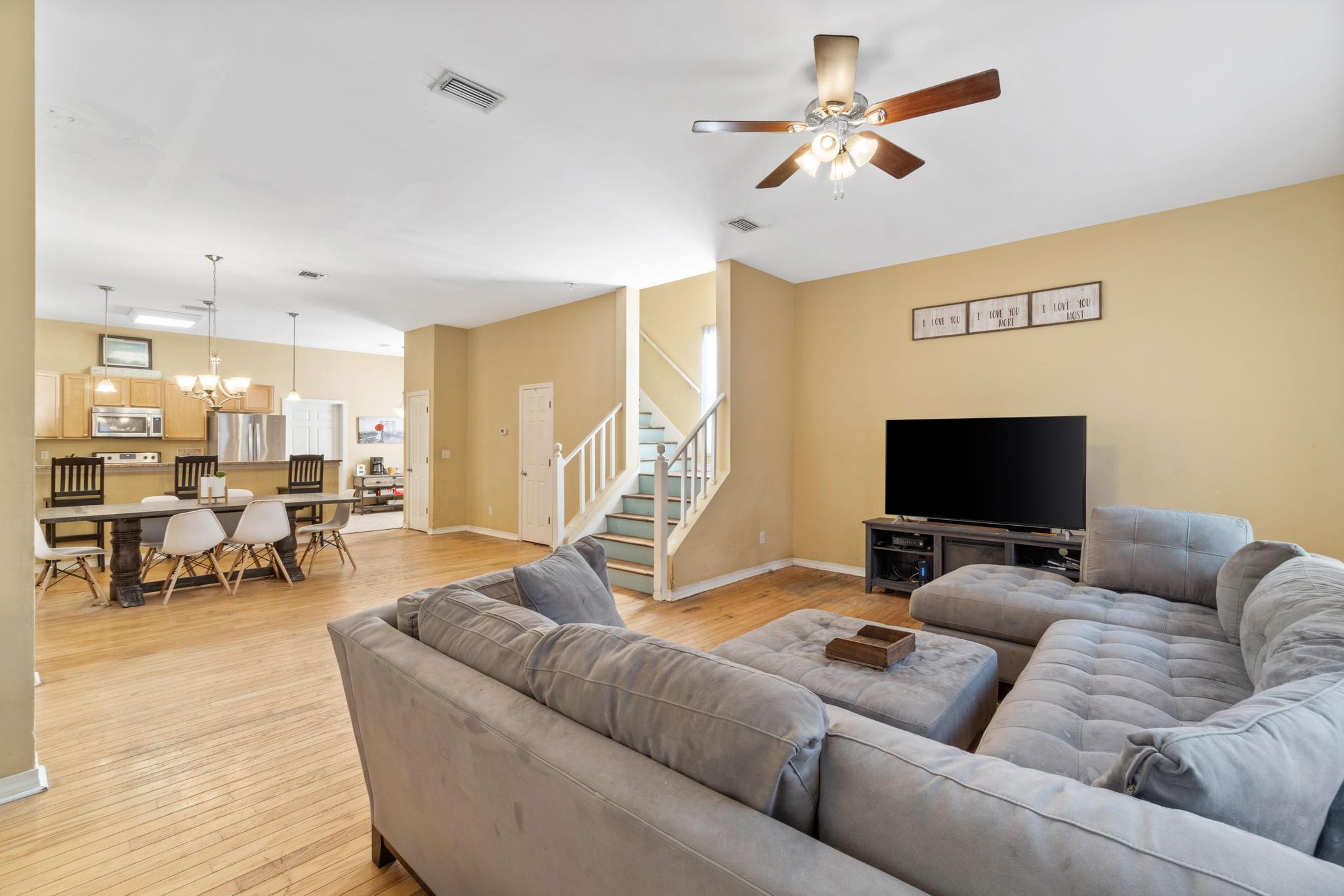 MAGNOLIA BEACH - Residential