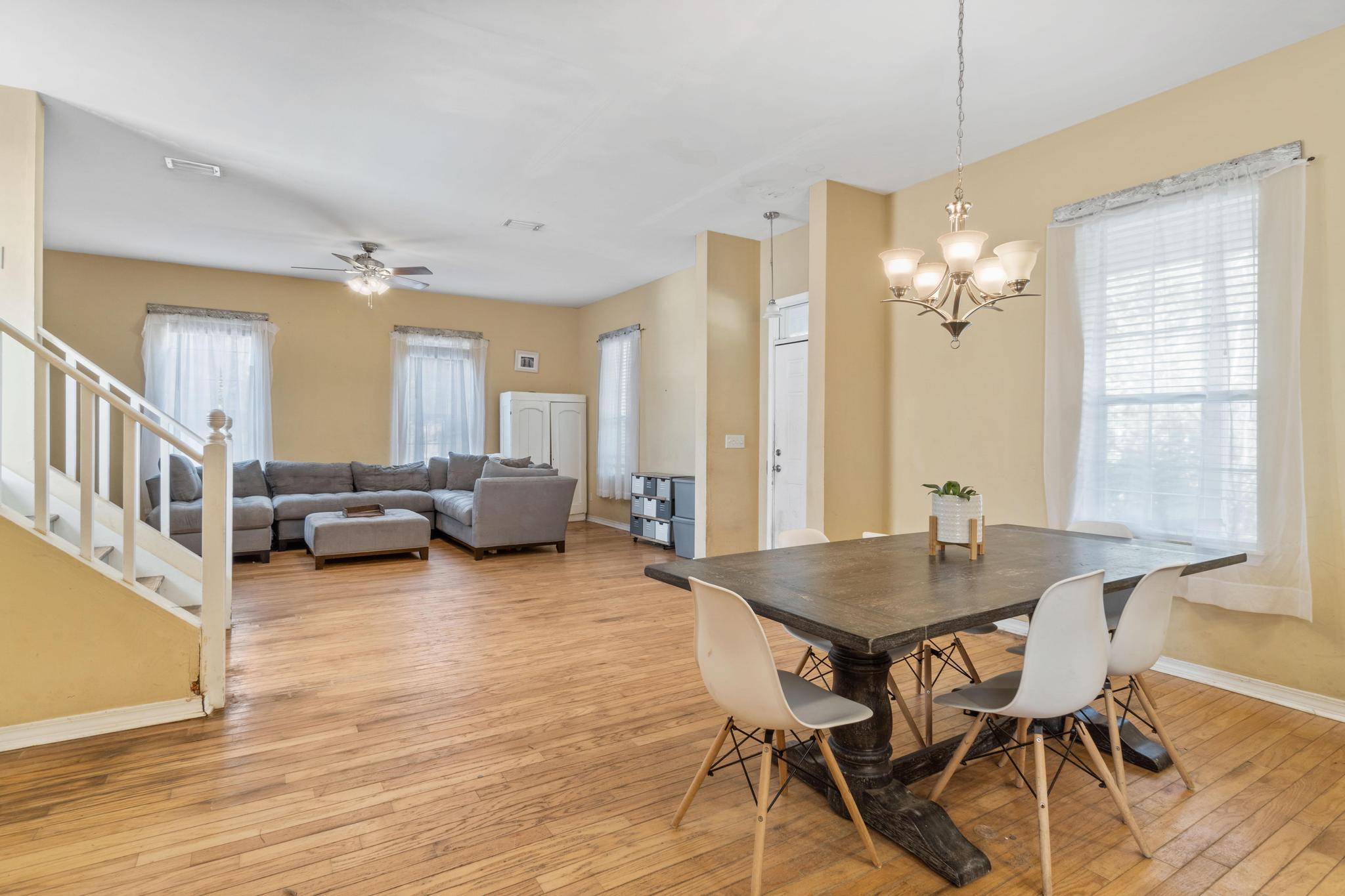 MAGNOLIA BEACH - Residential