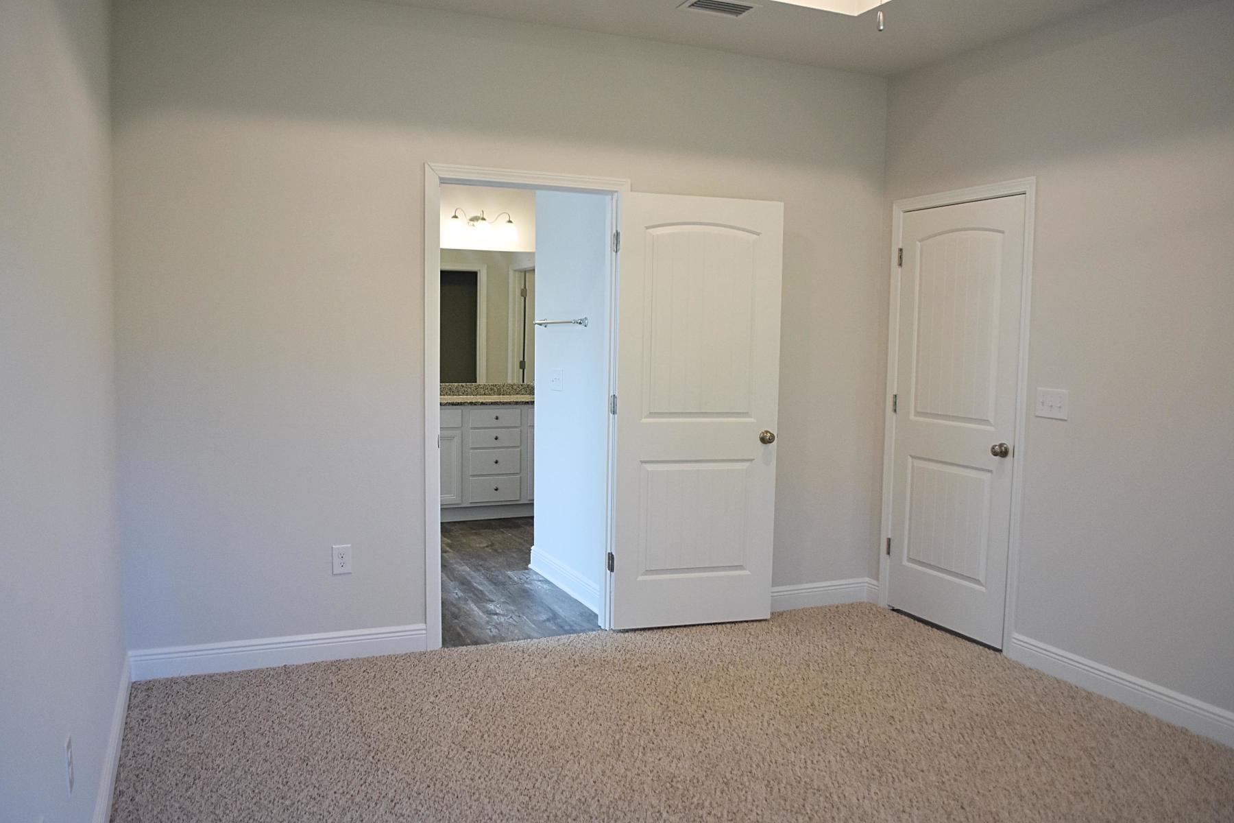 SOUTHERN PINES - Residential Lease