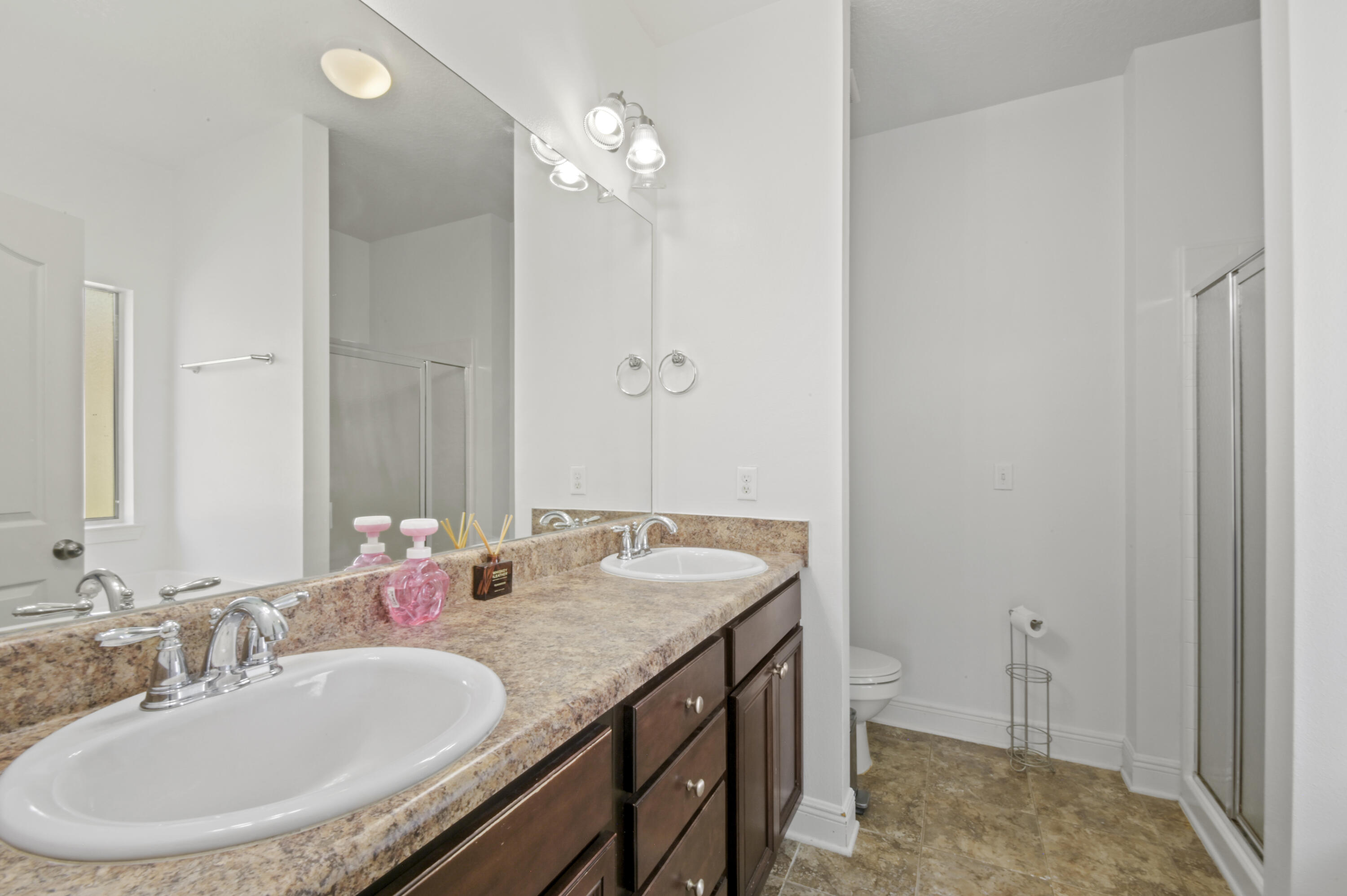 RUSTIC RIDGE - Residential