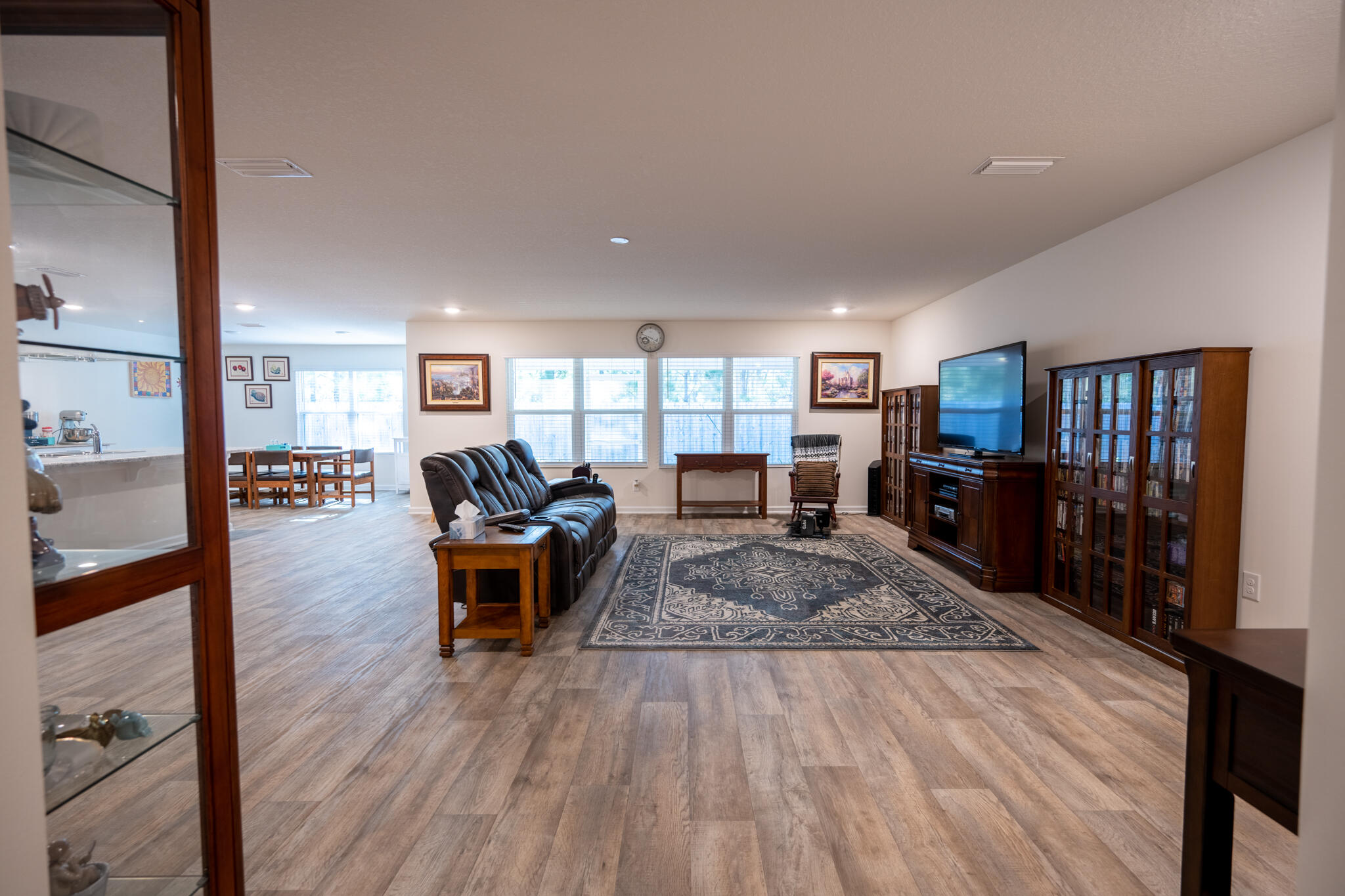 WHISPER CREEK - Residential