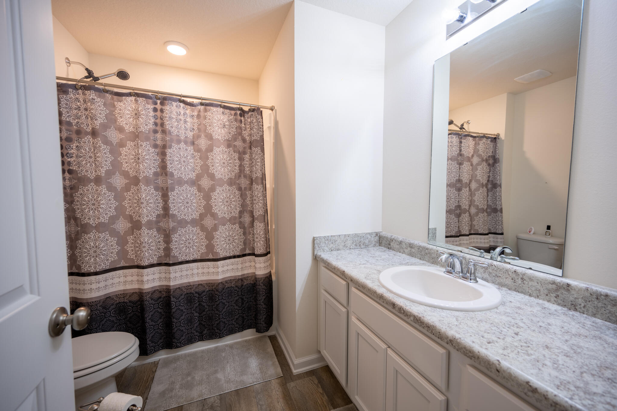 WHISPER CREEK - Residential