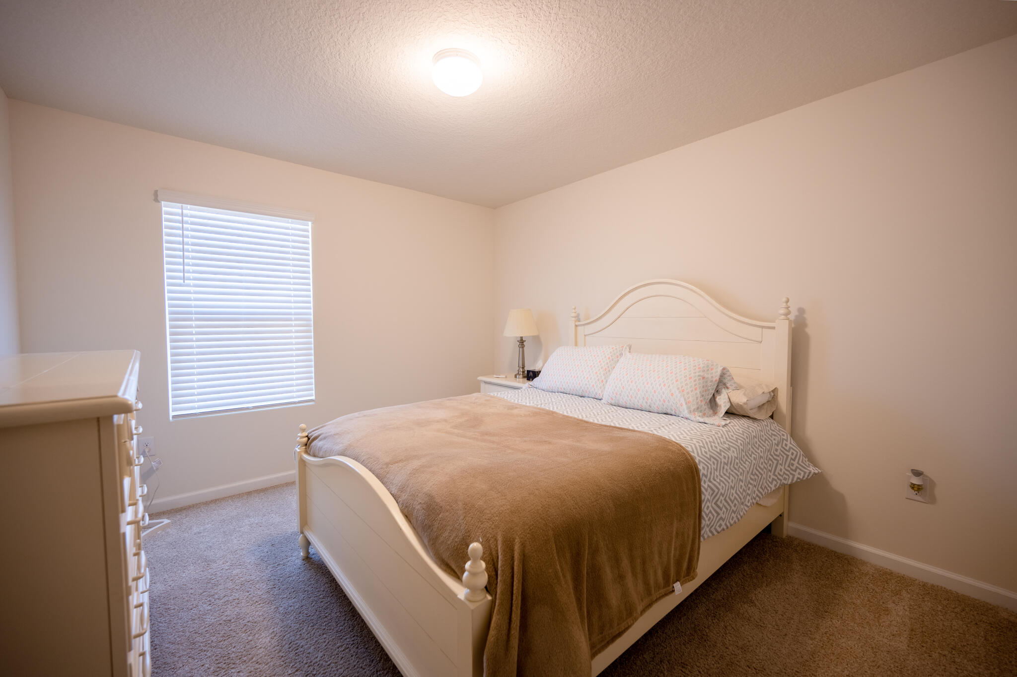 WHISPER CREEK - Residential