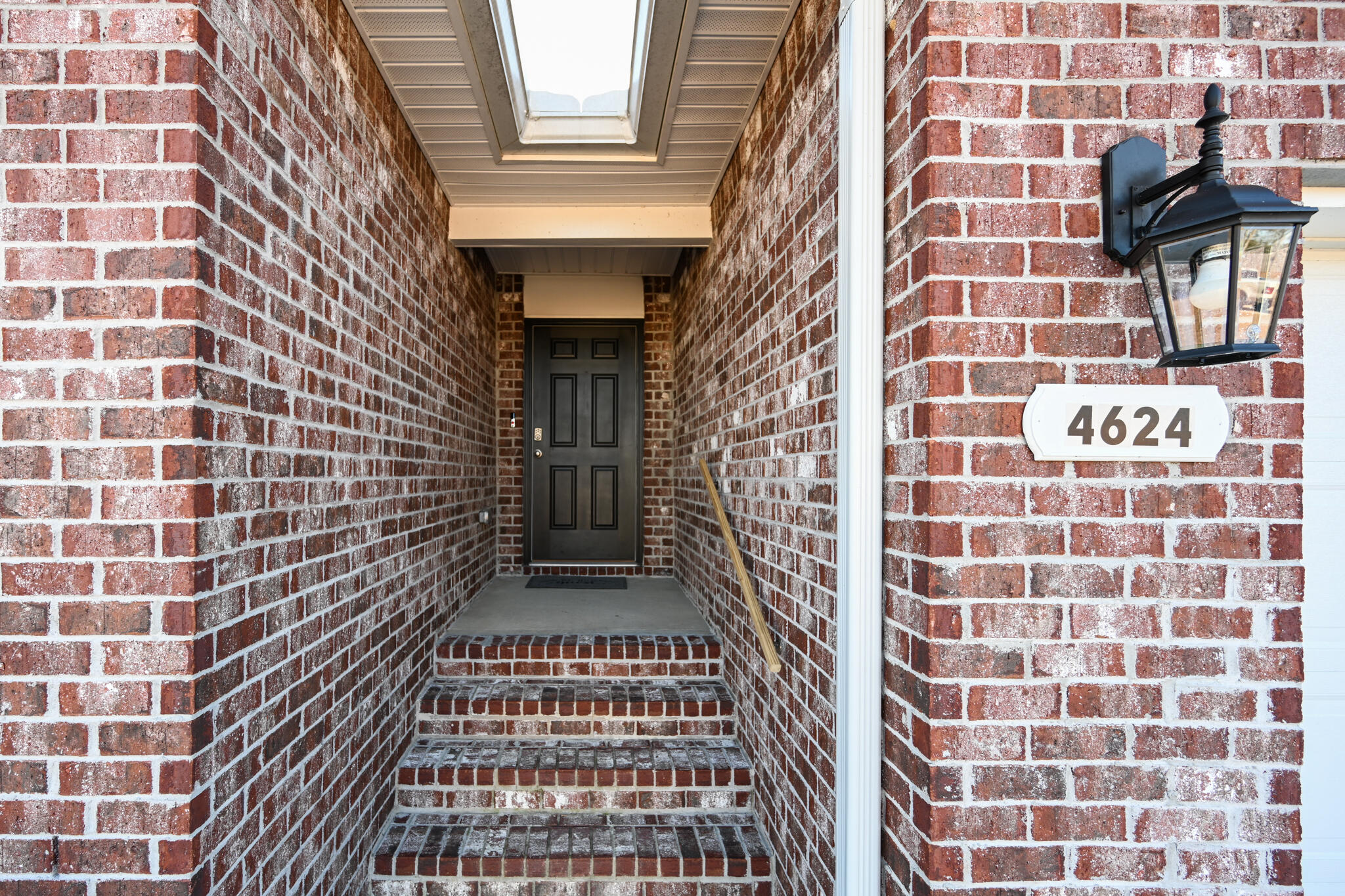 WHISPER CREEK - Residential