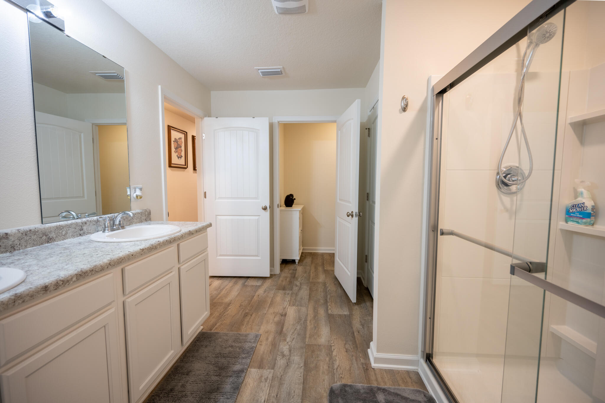 WHISPER CREEK - Residential