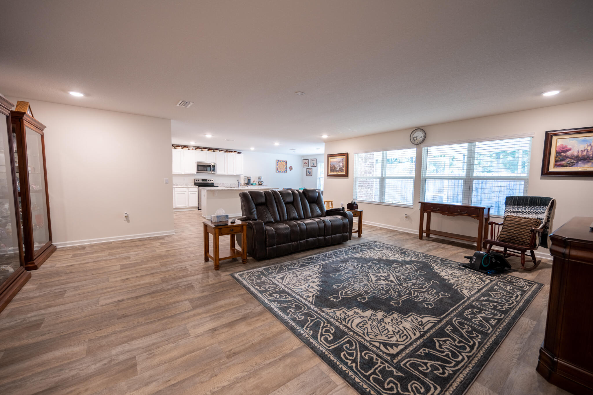 WHISPER CREEK - Residential