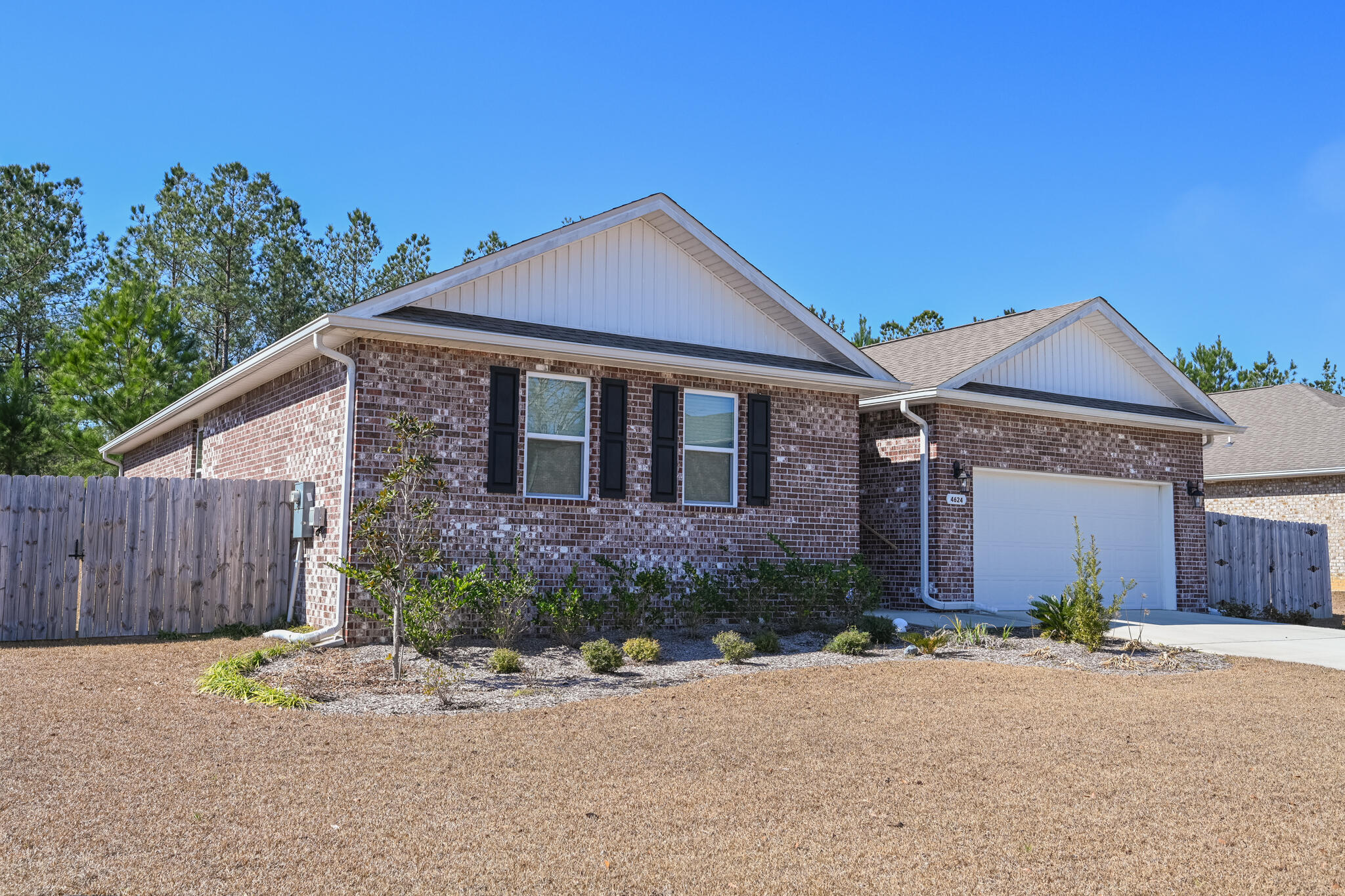 WHISPER CREEK - Residential