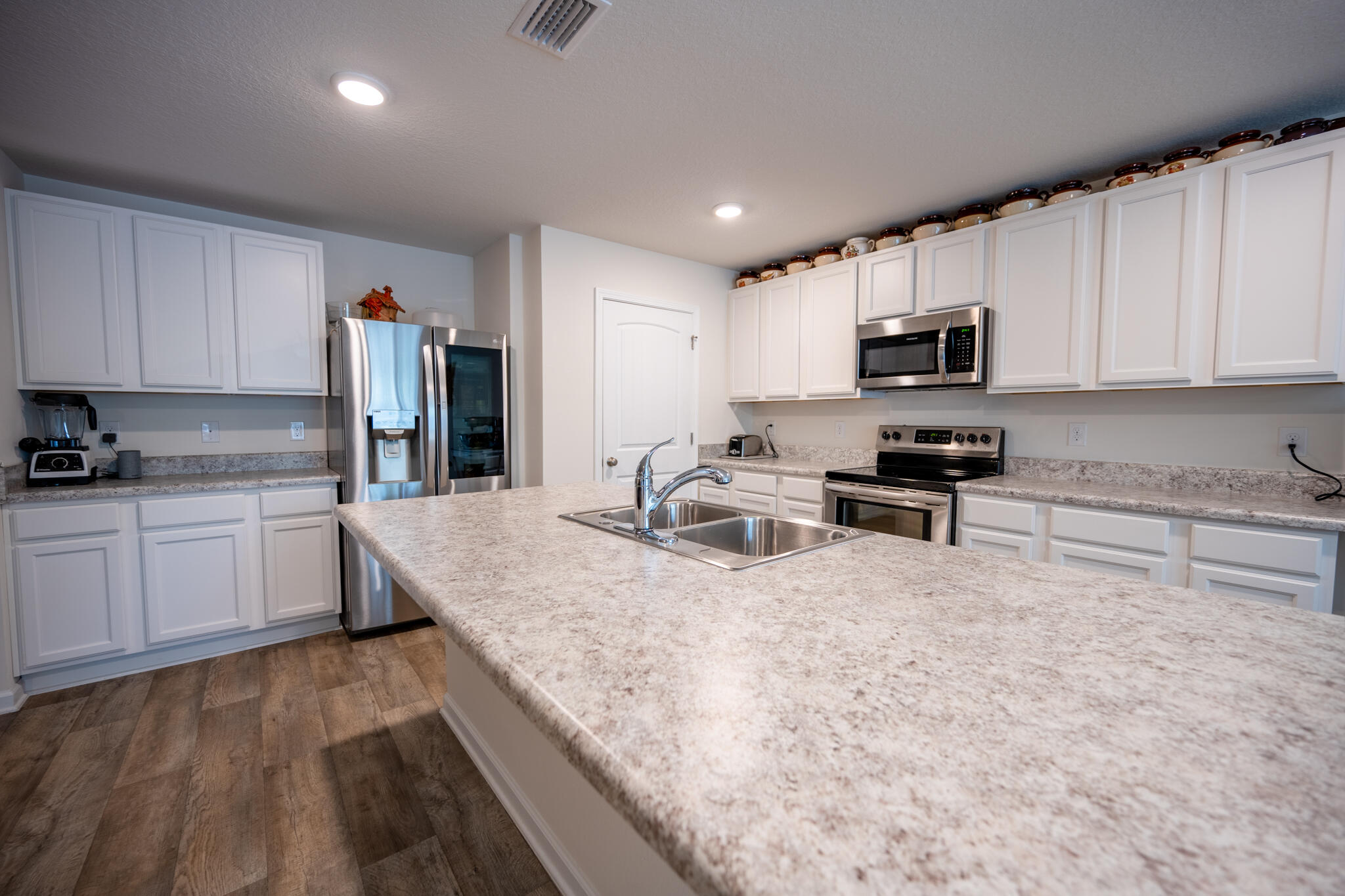 WHISPER CREEK - Residential