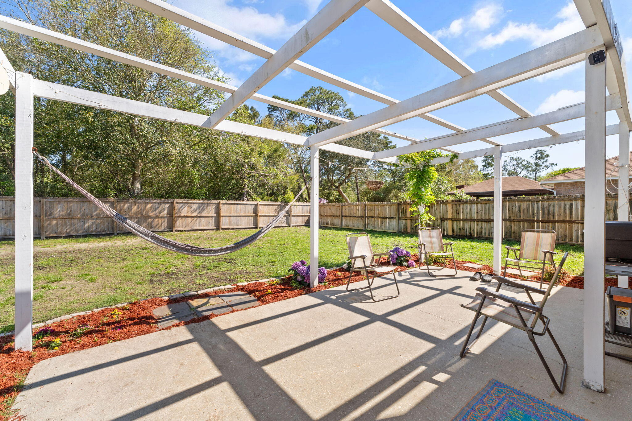 EMERALD SHORES - Residential
