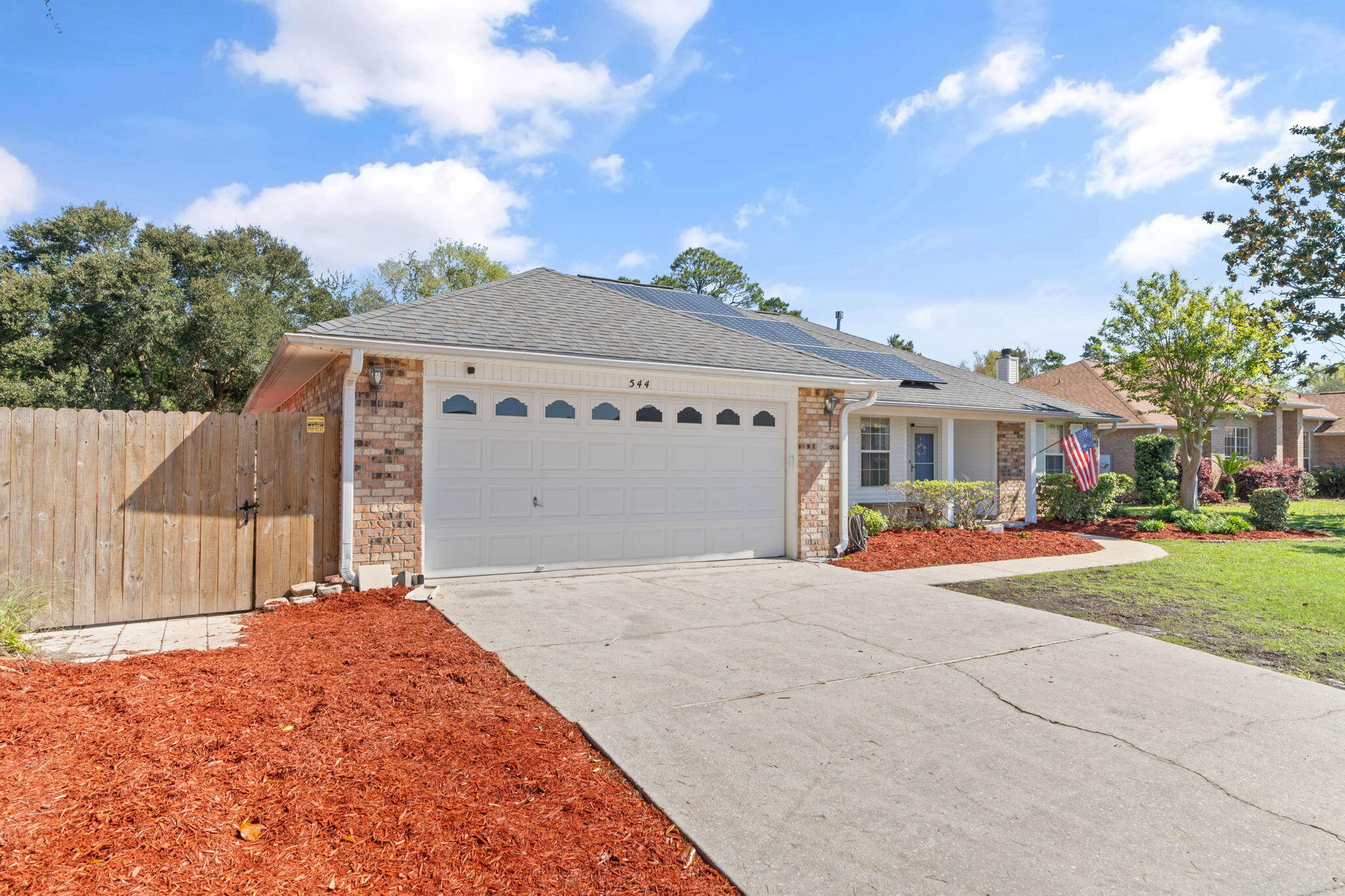 EMERALD SHORES - Residential