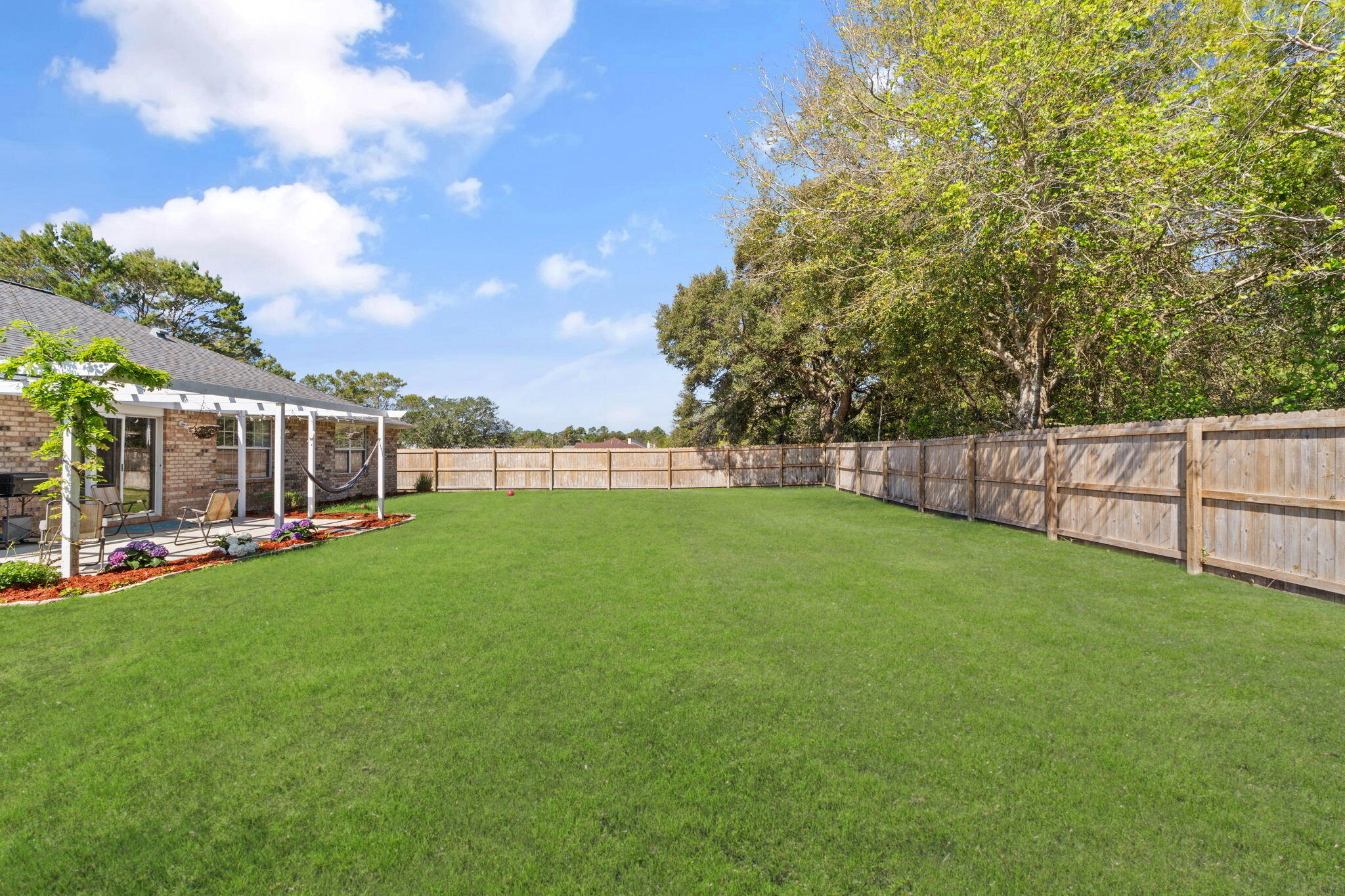 EMERALD SHORES - Residential