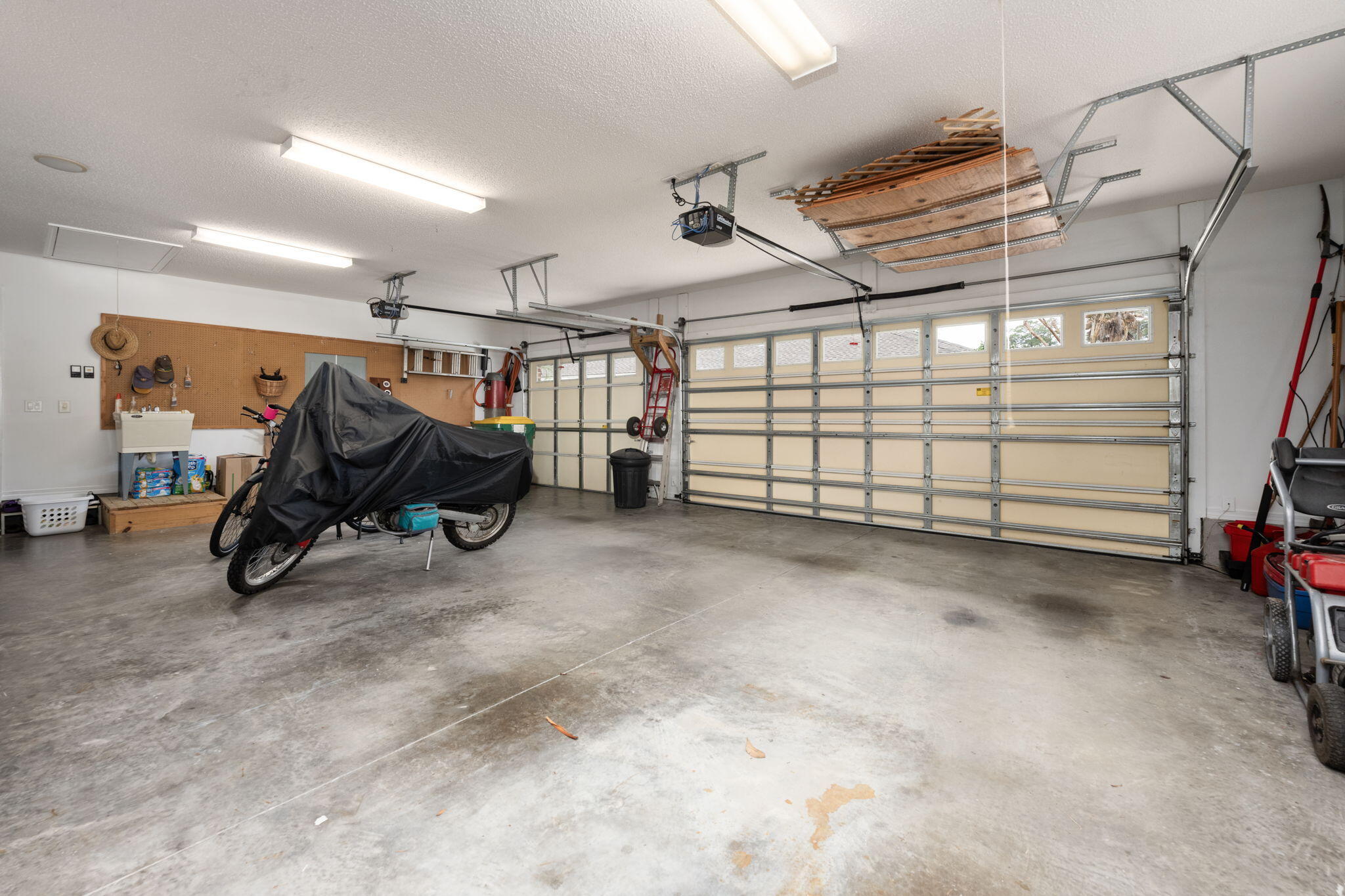 BAYSHORE PLACE PH 9 - Residential