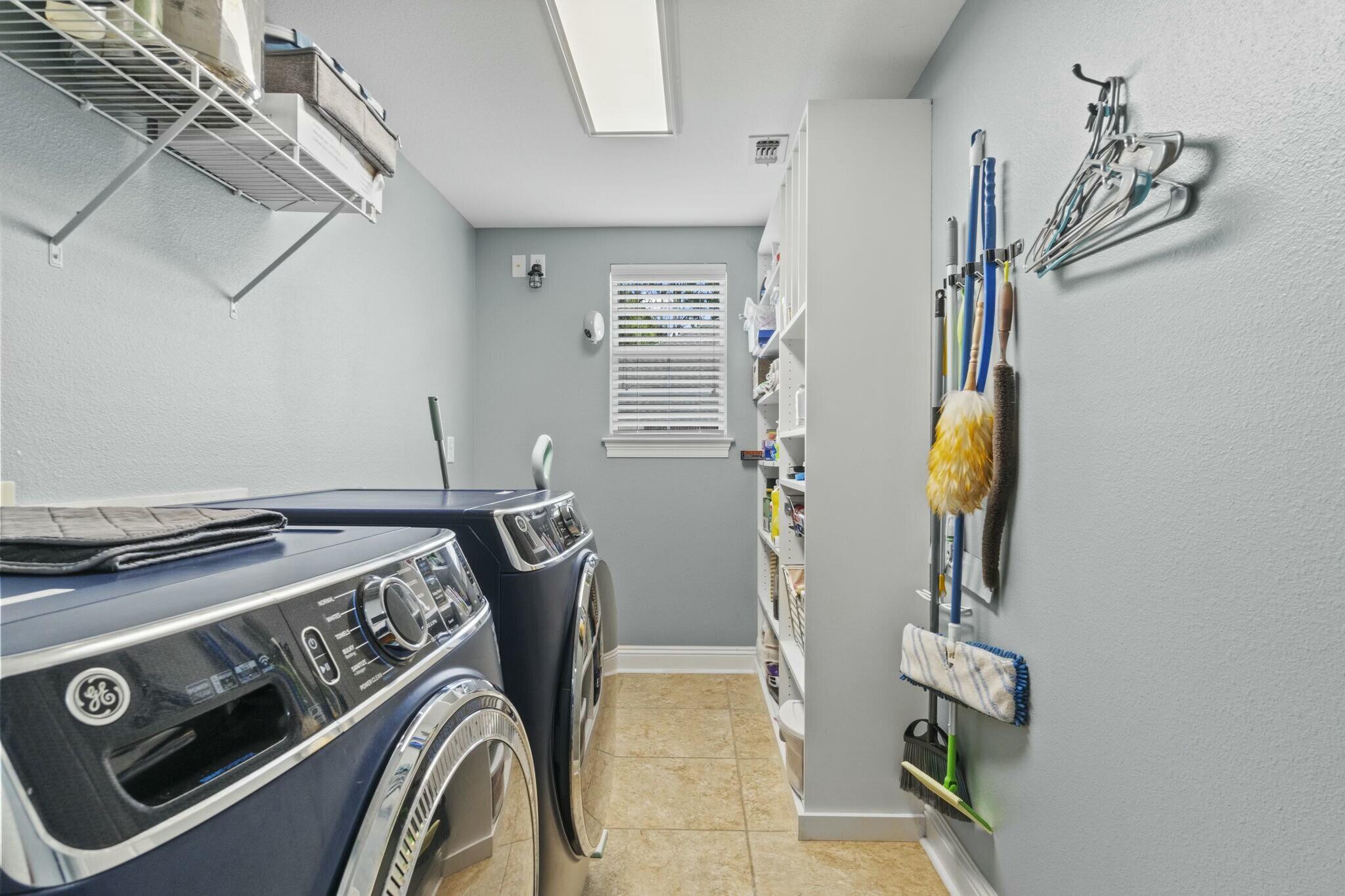 SOUNDSIDE - Residential
