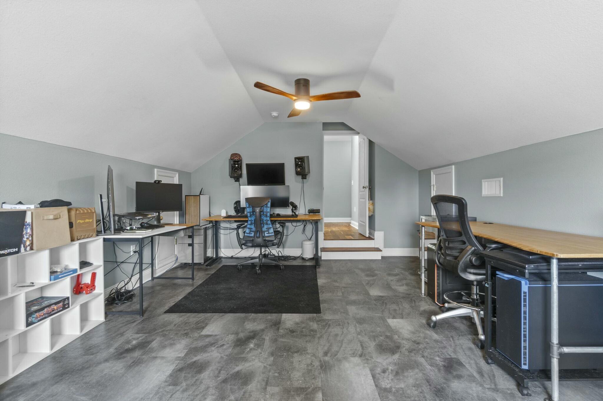 SOUNDSIDE - Residential