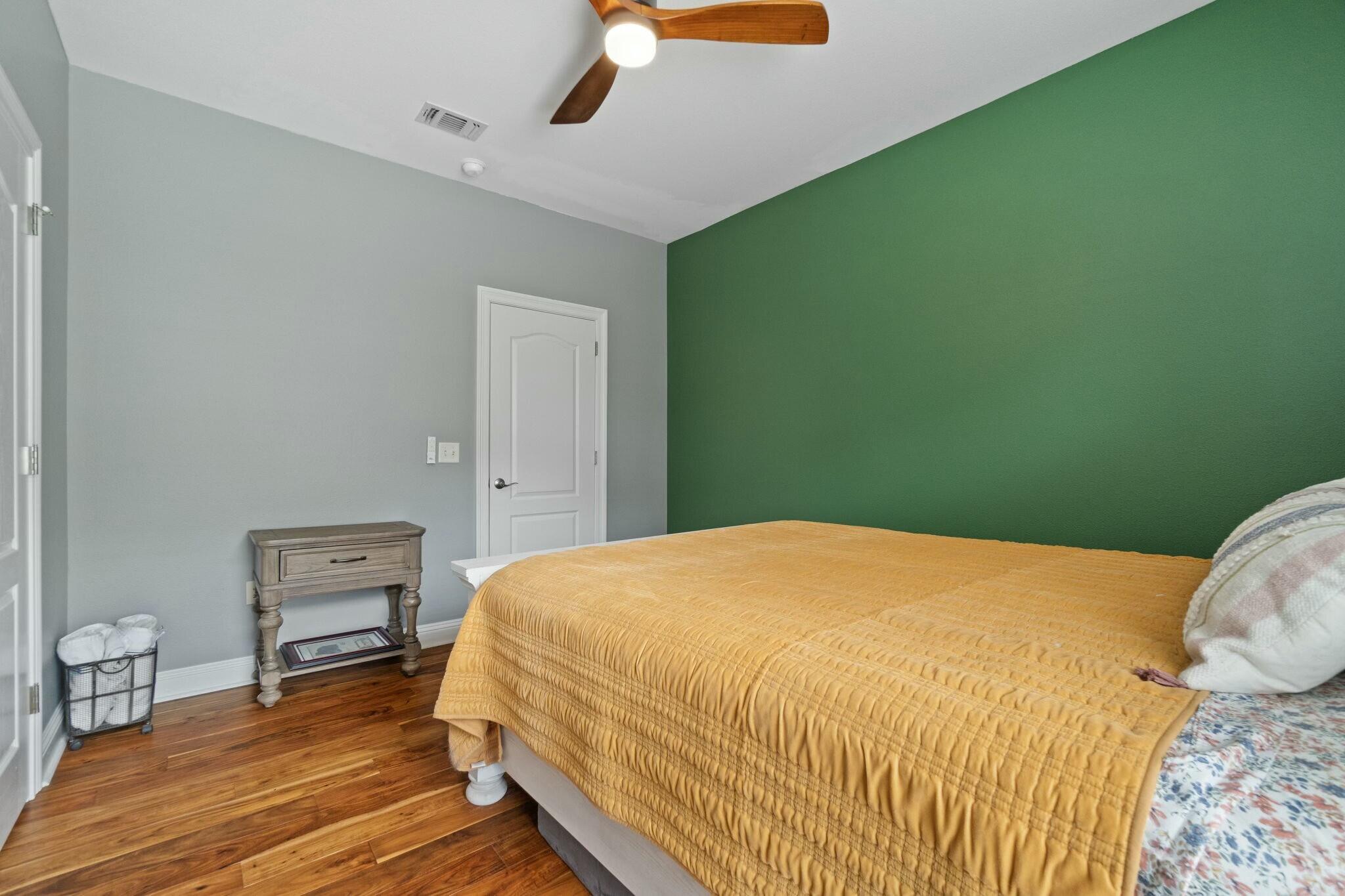 SOUNDSIDE - Residential