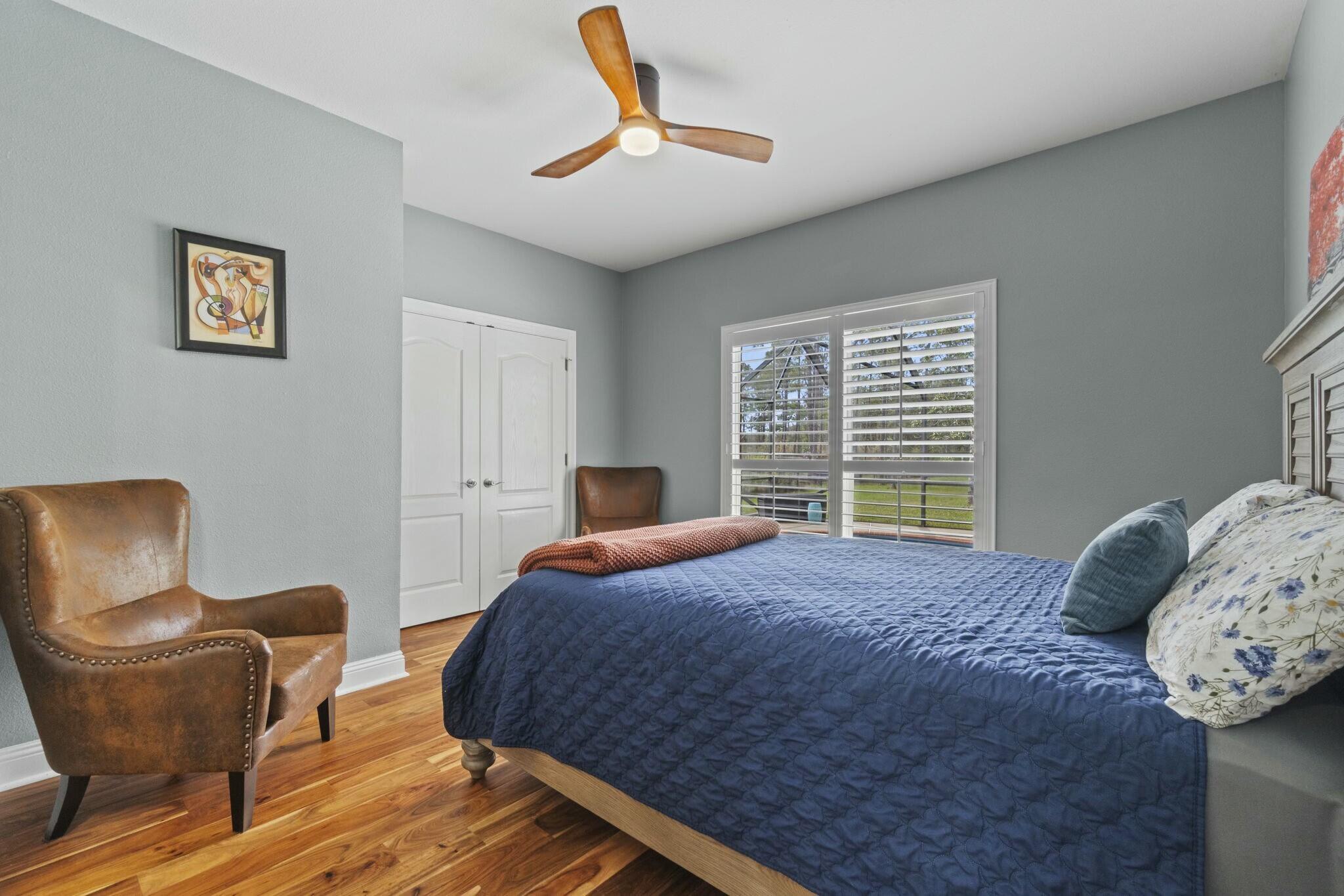 SOUNDSIDE - Residential
