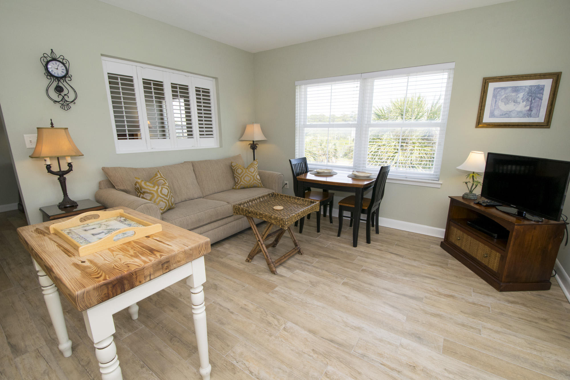 INN AT GULF PLACE - Residential