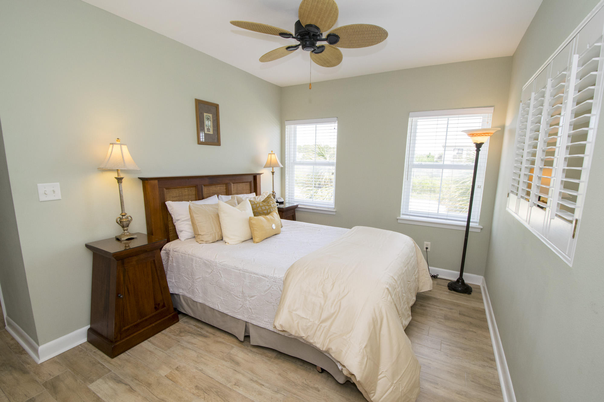 INN AT GULF PLACE - Residential