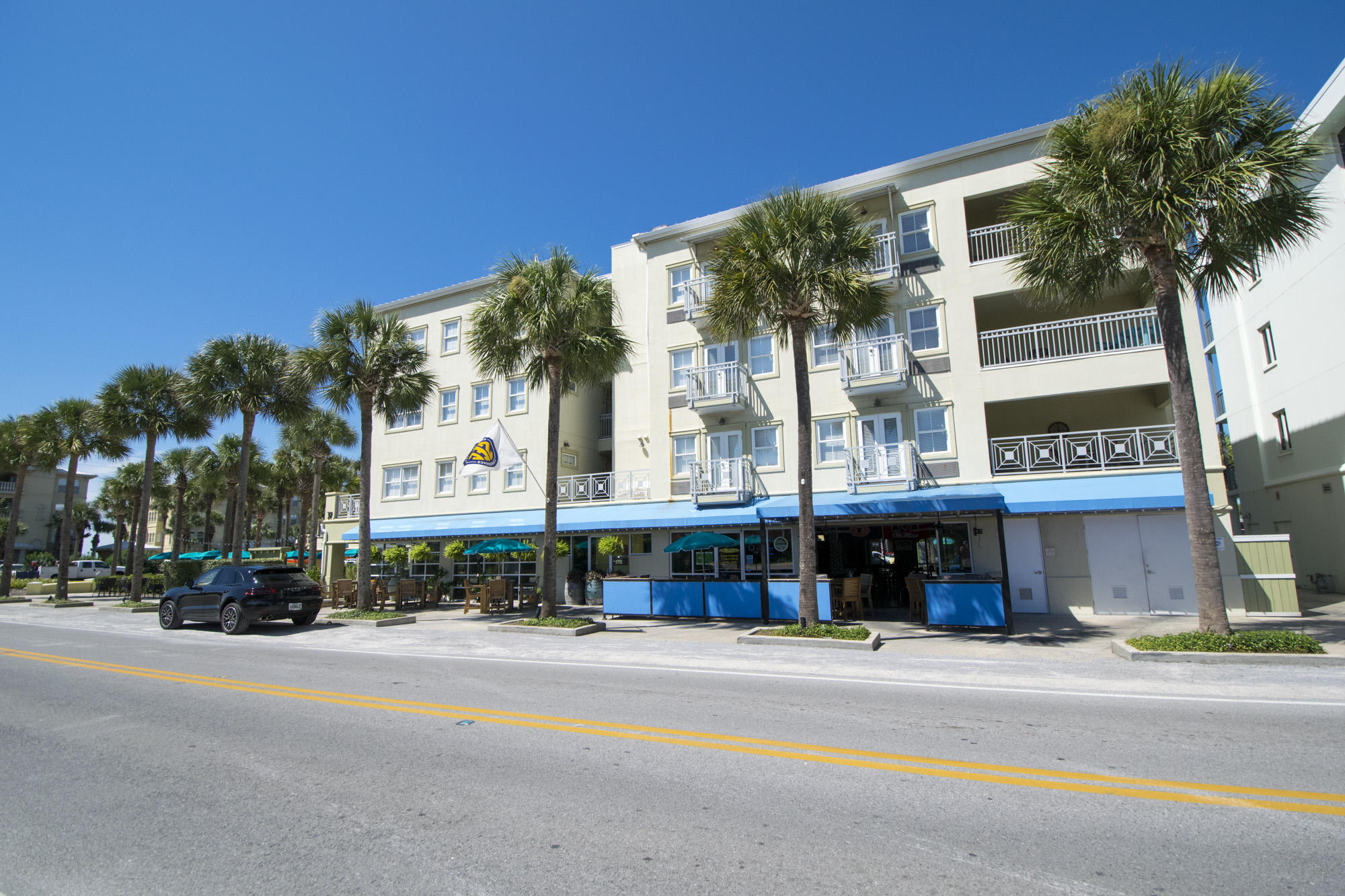 INN AT GULF PLACE - Residential