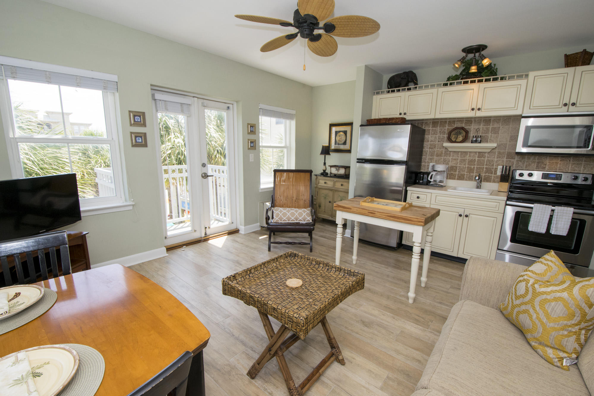 INN AT GULF PLACE - Residential