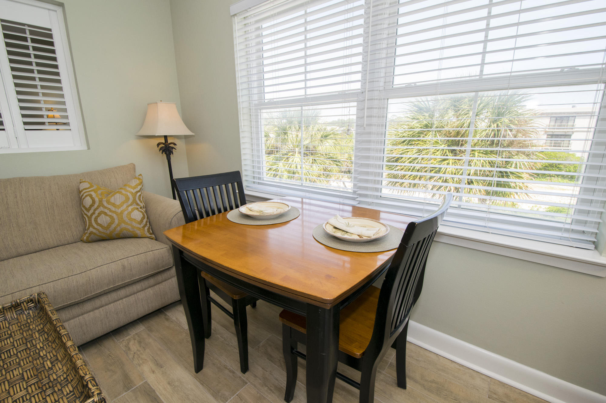 INN AT GULF PLACE - Residential