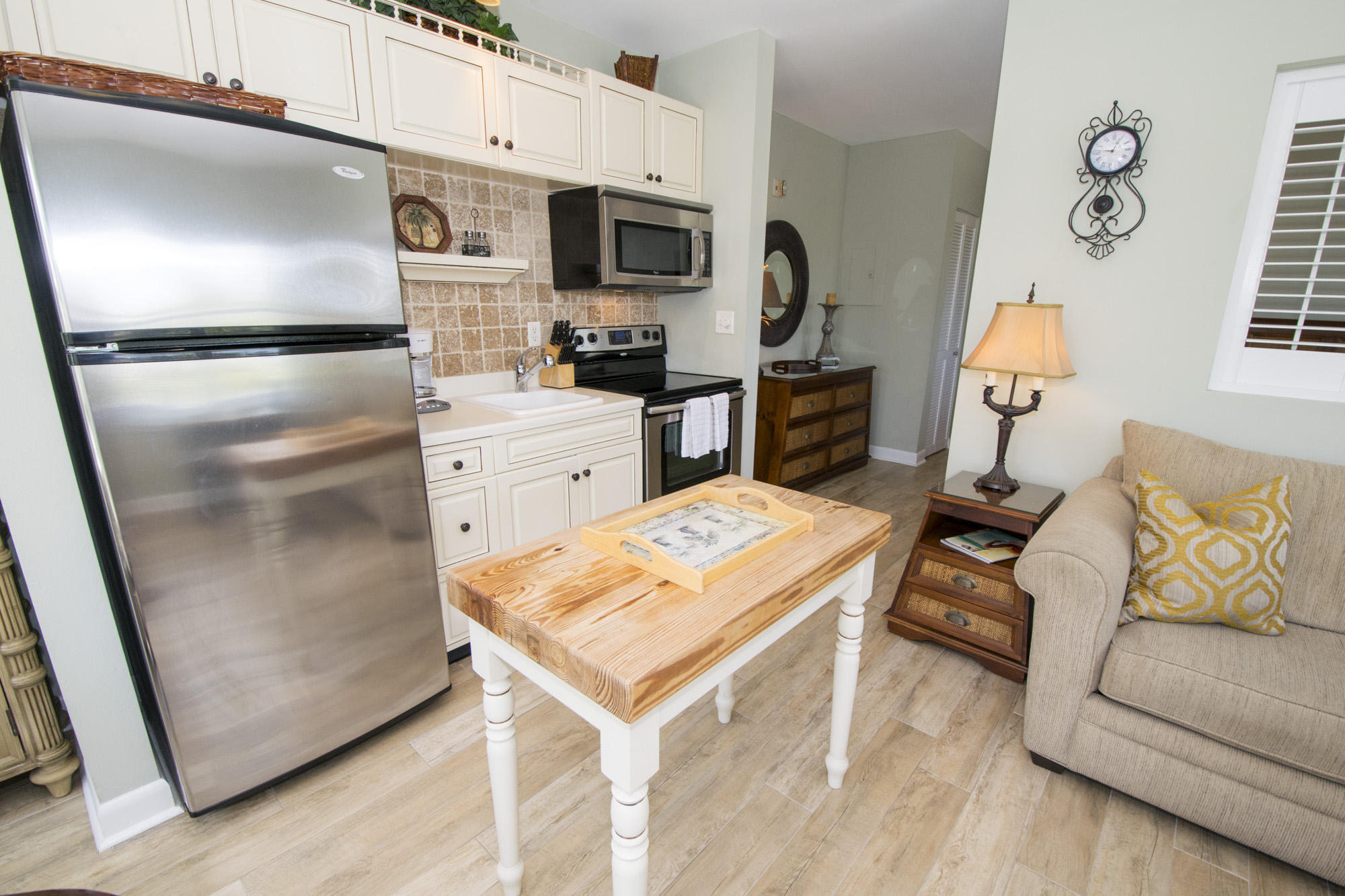 INN AT GULF PLACE - Residential