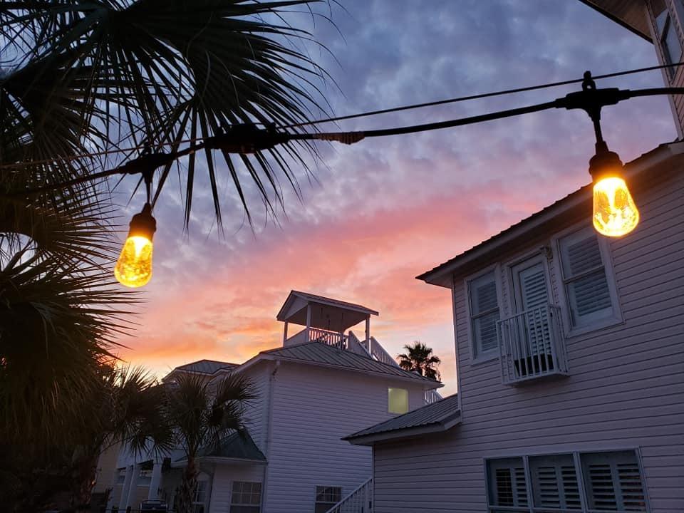 CRYSTAL SHORES - Residential