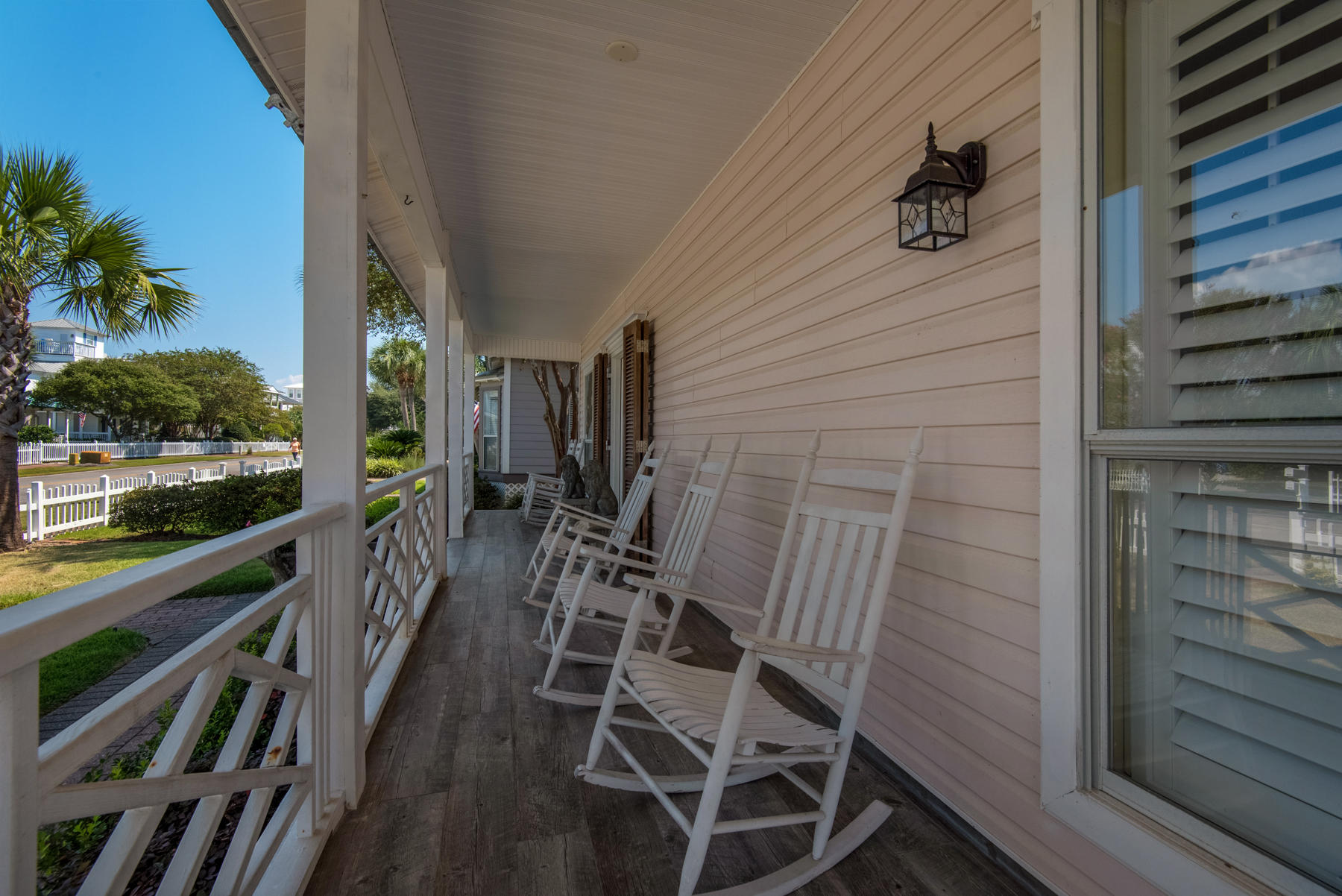 CRYSTAL SHORES - Residential