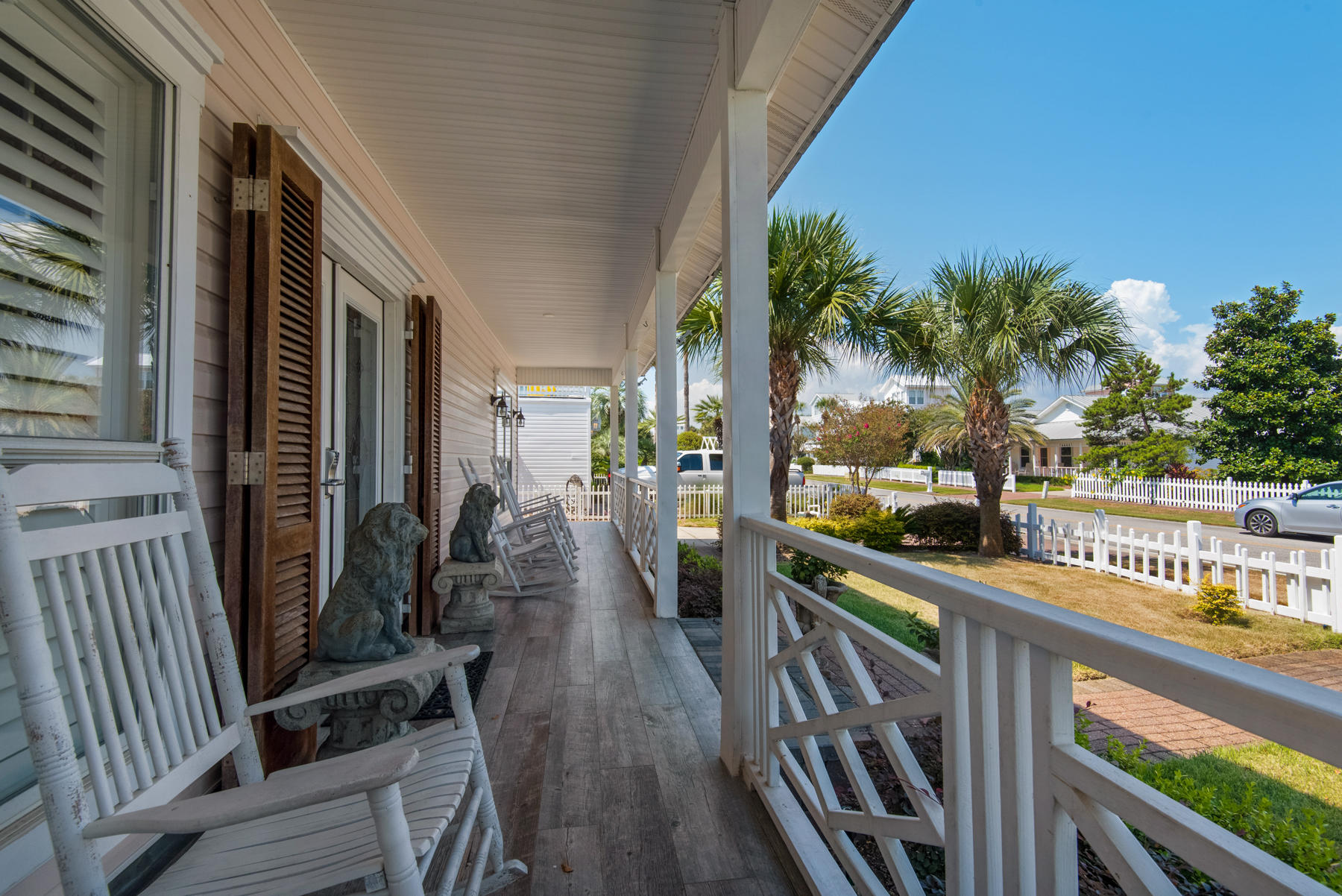 CRYSTAL SHORES - Residential