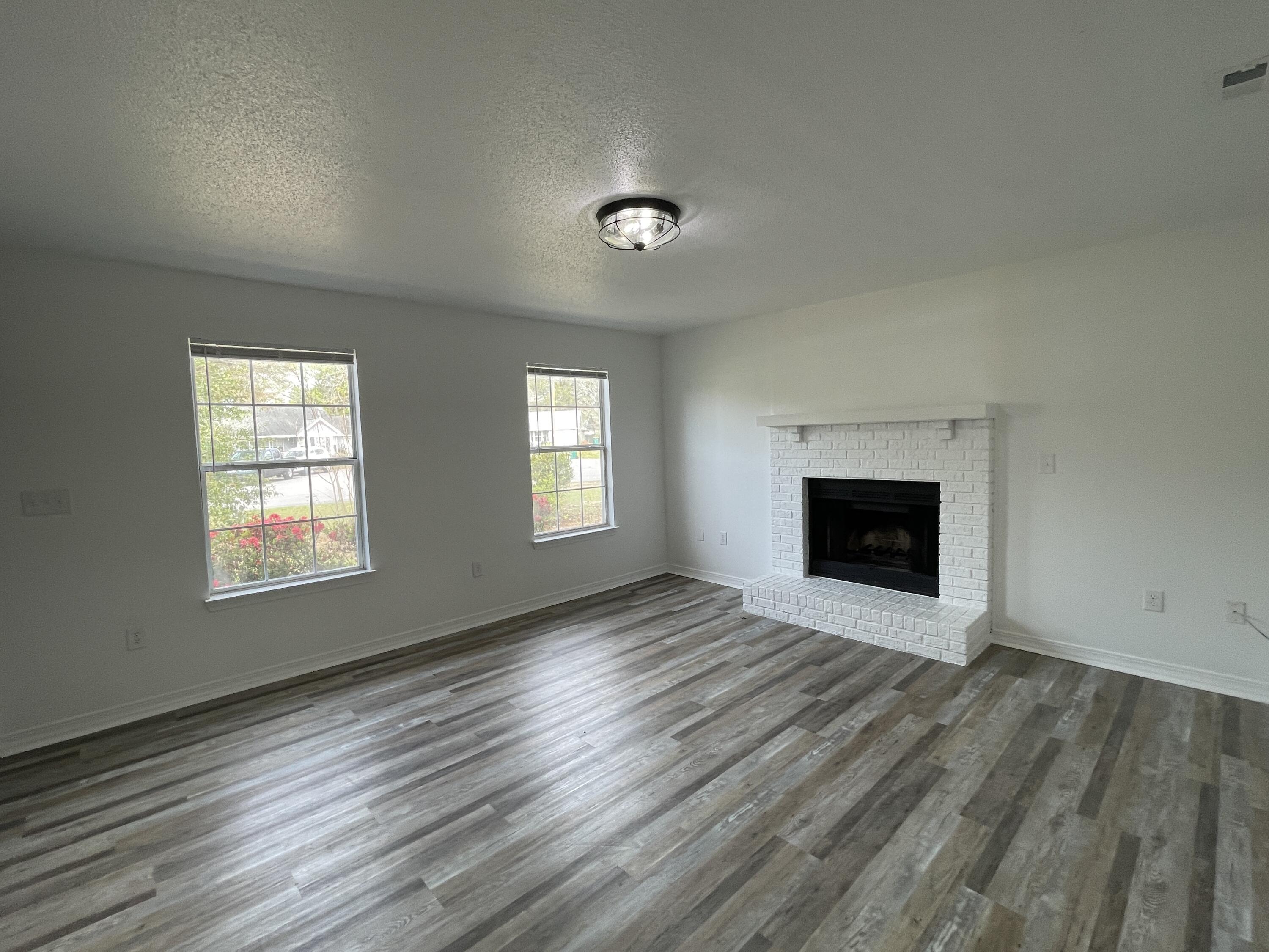 SHOAL CREEK 1ST ADDN - Residential Lease