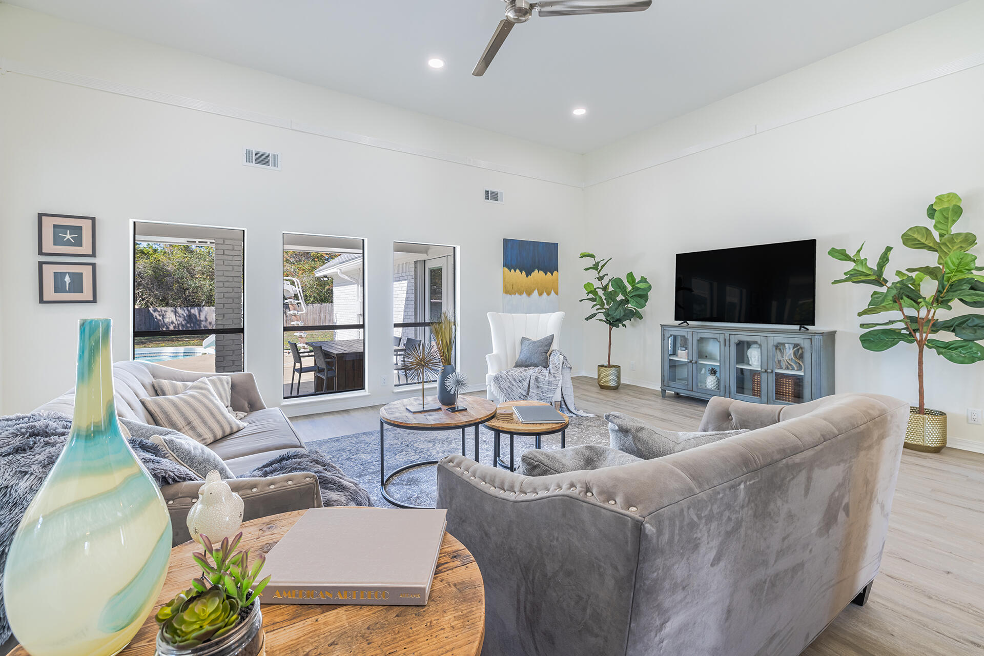 EMERALD POINTE PLAT 1 - Residential