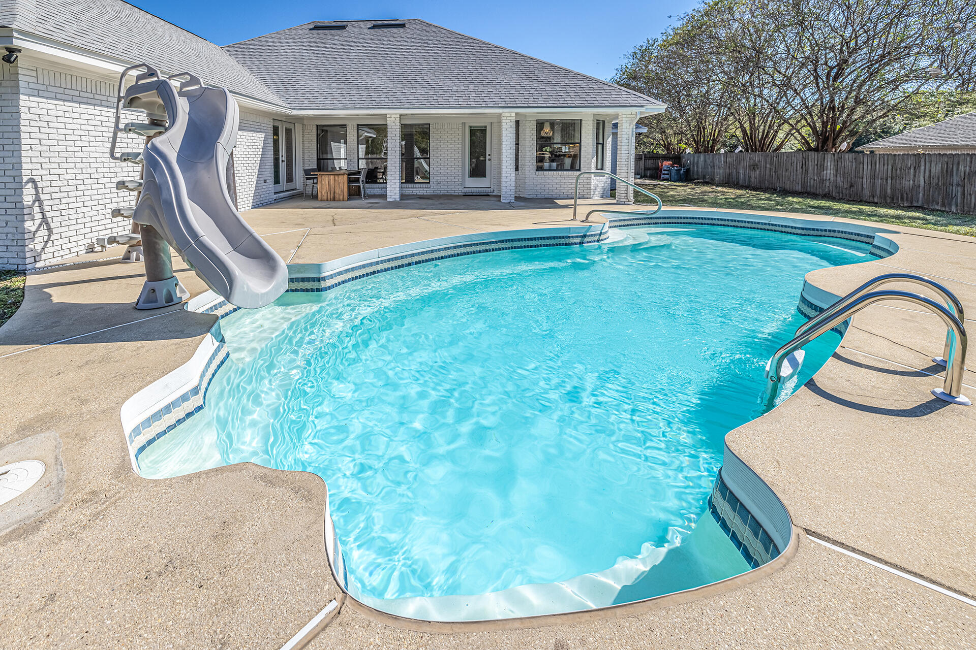 EMERALD POINTE PLAT 1 - Residential