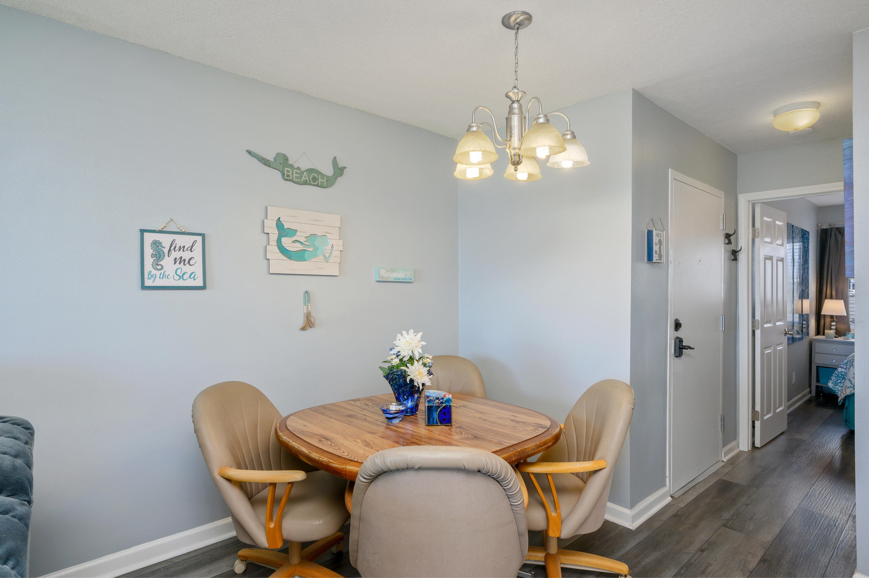 FINISTERRA CONDO - Residential