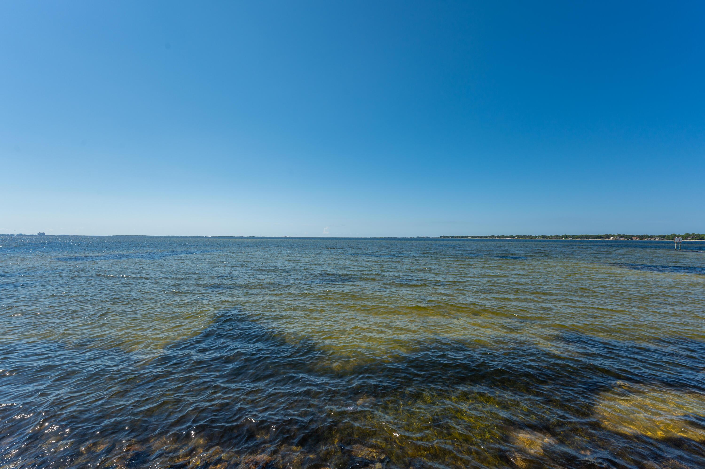 FINISTERRA CONDO - Residential