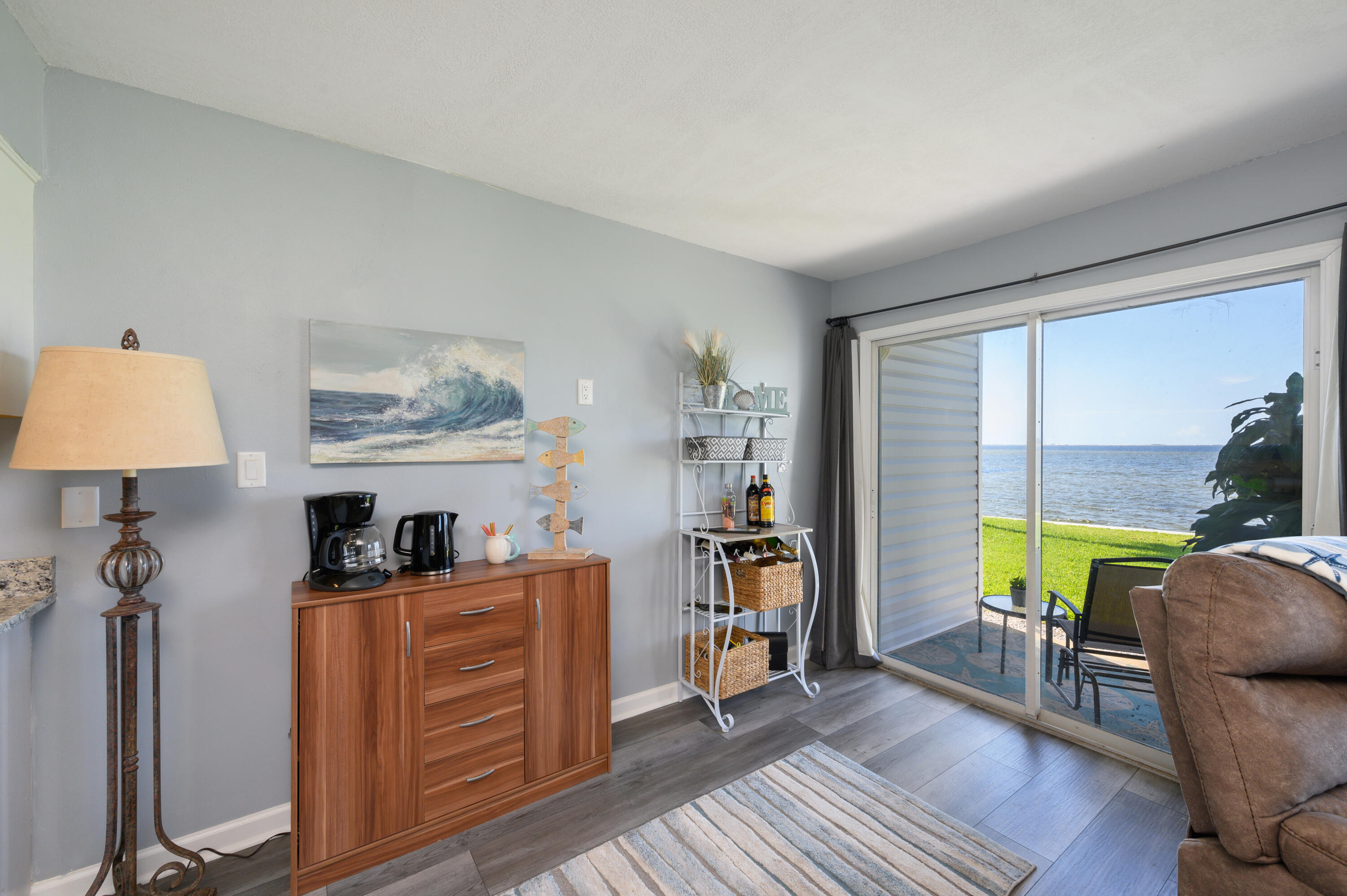 FINISTERRA CONDO - Residential