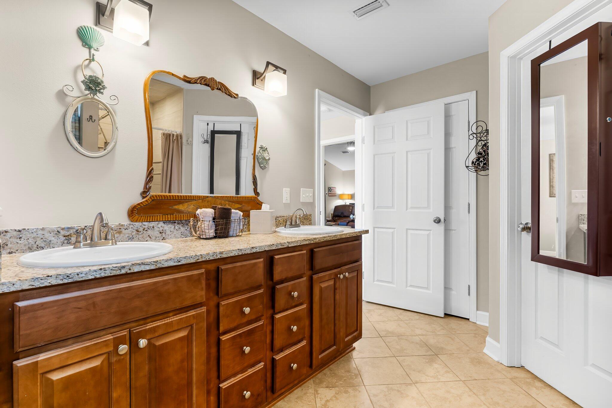 MAGNOLIA BAYE - Residential