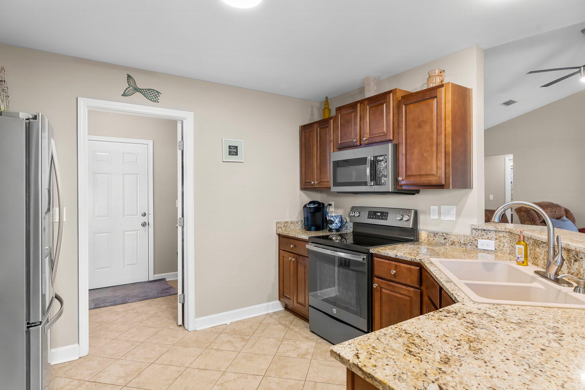 MAGNOLIA BAYE - Residential