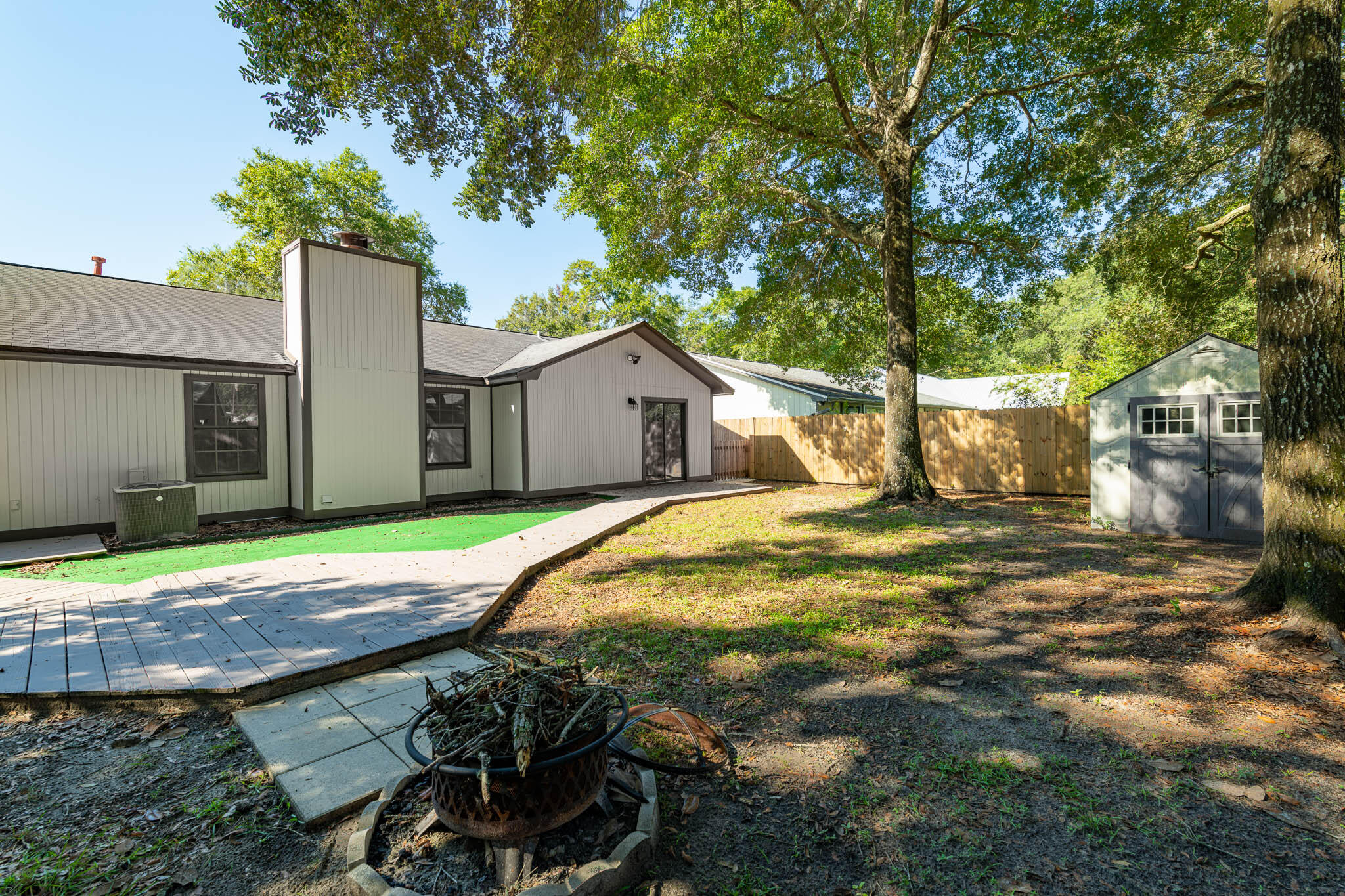 CREEKSIDE 4 - Residential