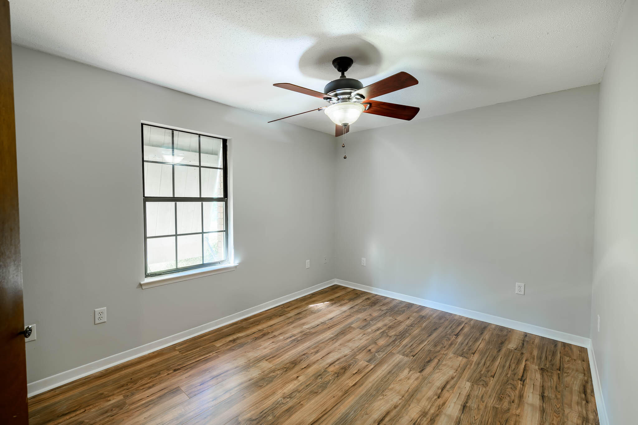 CREEKSIDE 4 - Residential