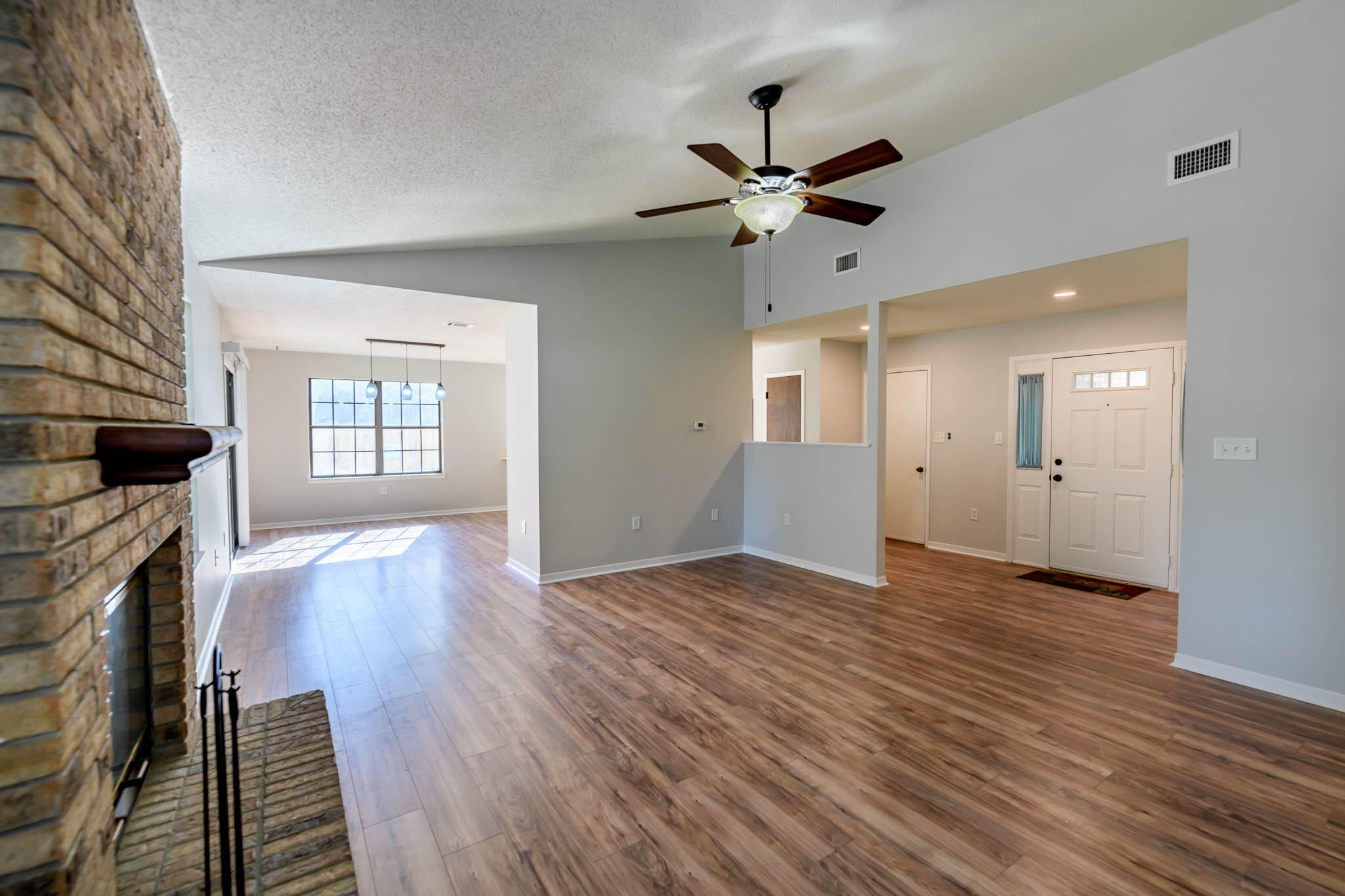 CREEKSIDE 4 - Residential