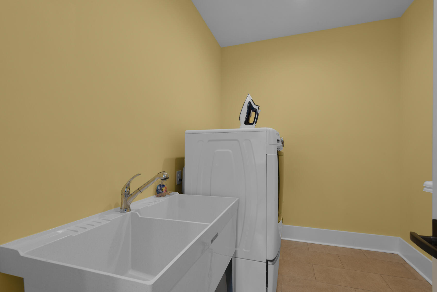 FOREST LAKES PH I - Residential