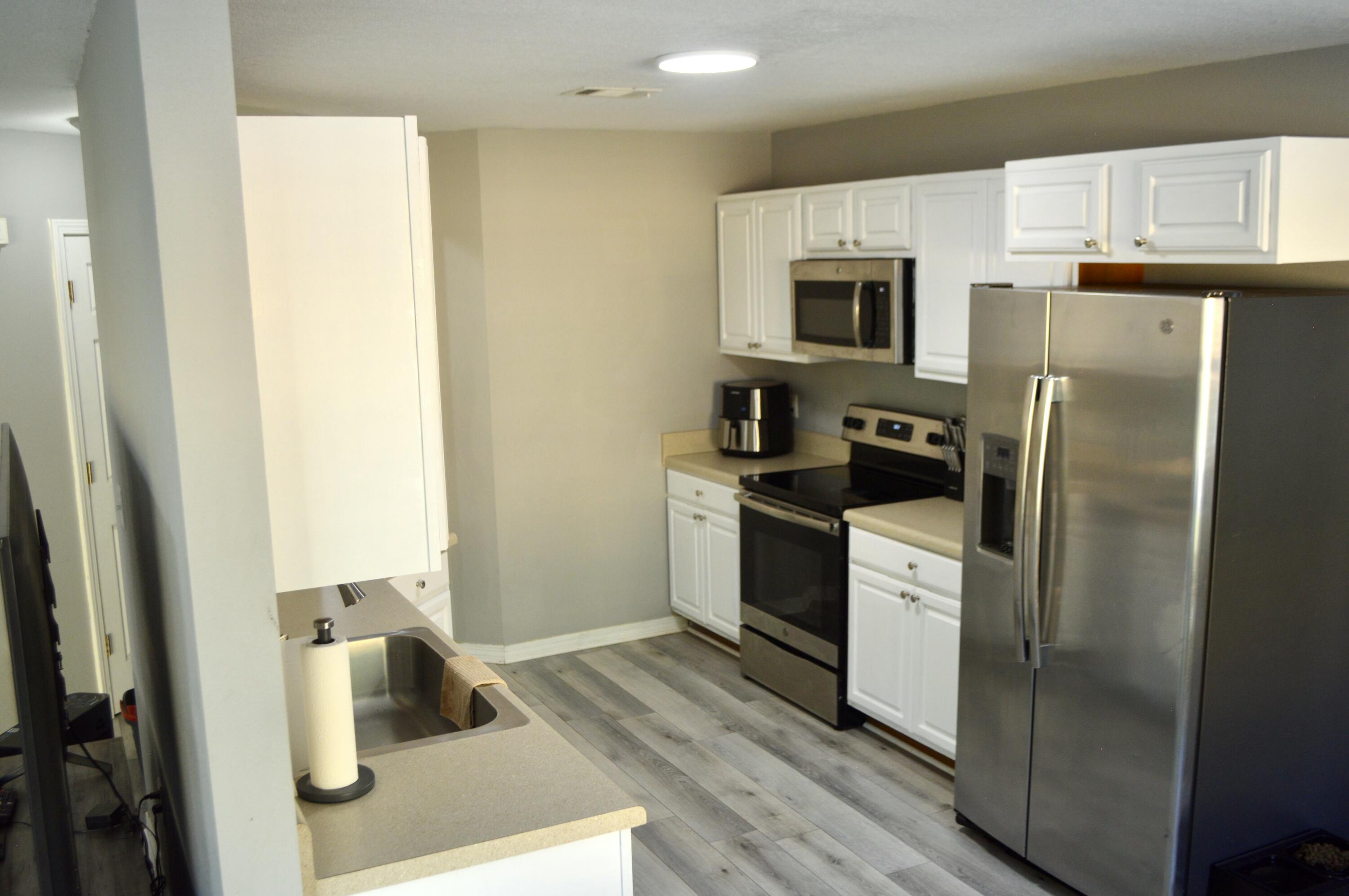 MCLAUGHLIN & HARRIS - Residential