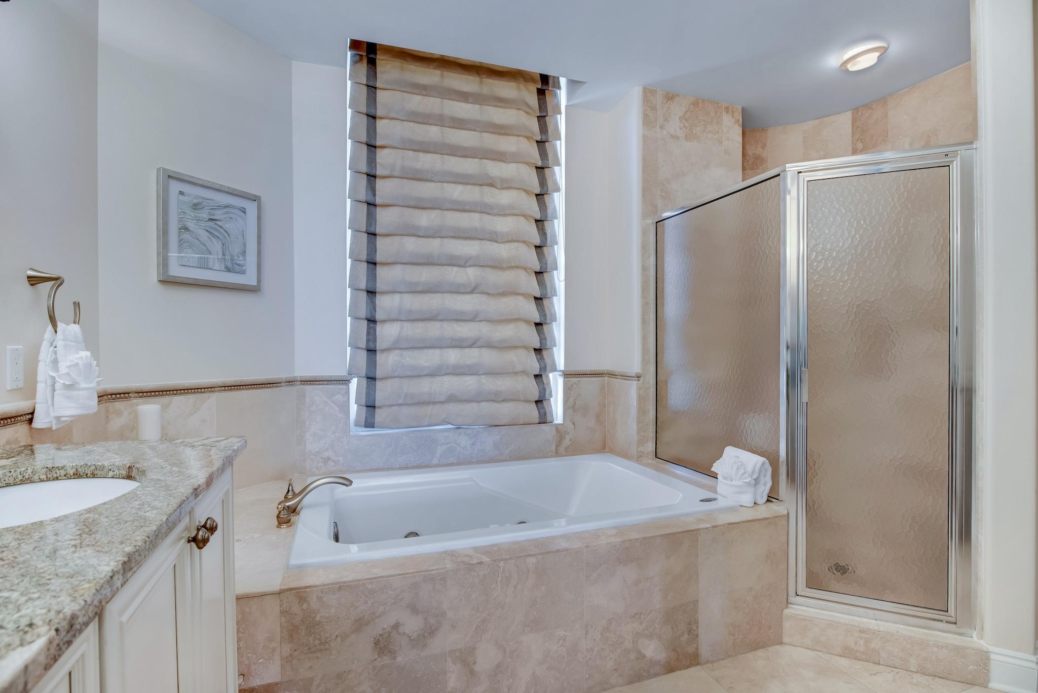 ST. MAARTEN AT SILVER SHELLS - Residential