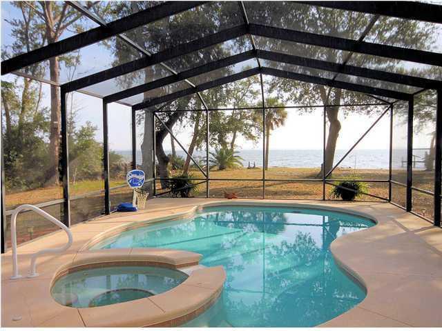 LAKE PIPPIN - Residential