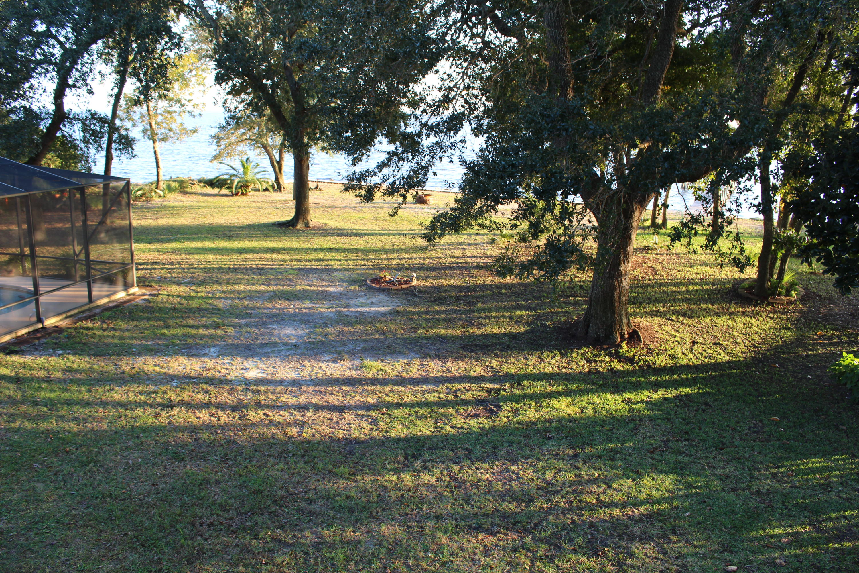 LAKE PIPPIN - Residential