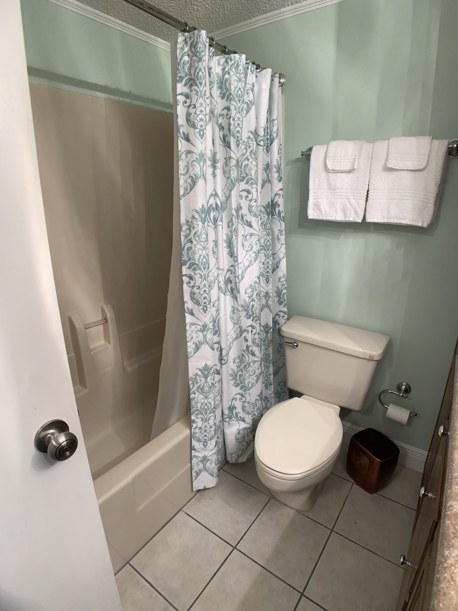 PIRATES BAY PH 1 - Residential