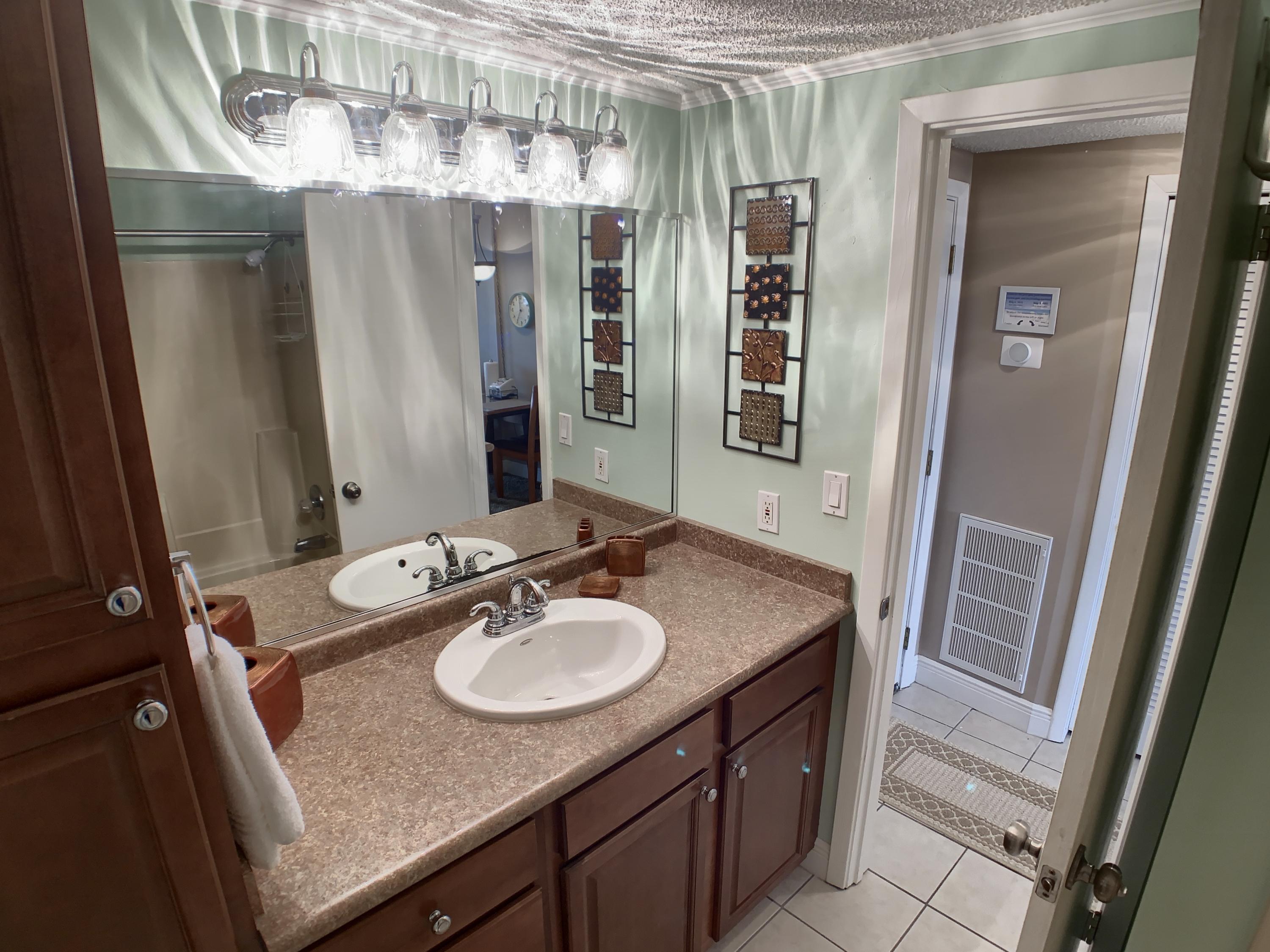 PIRATES BAY PH 1 - Residential